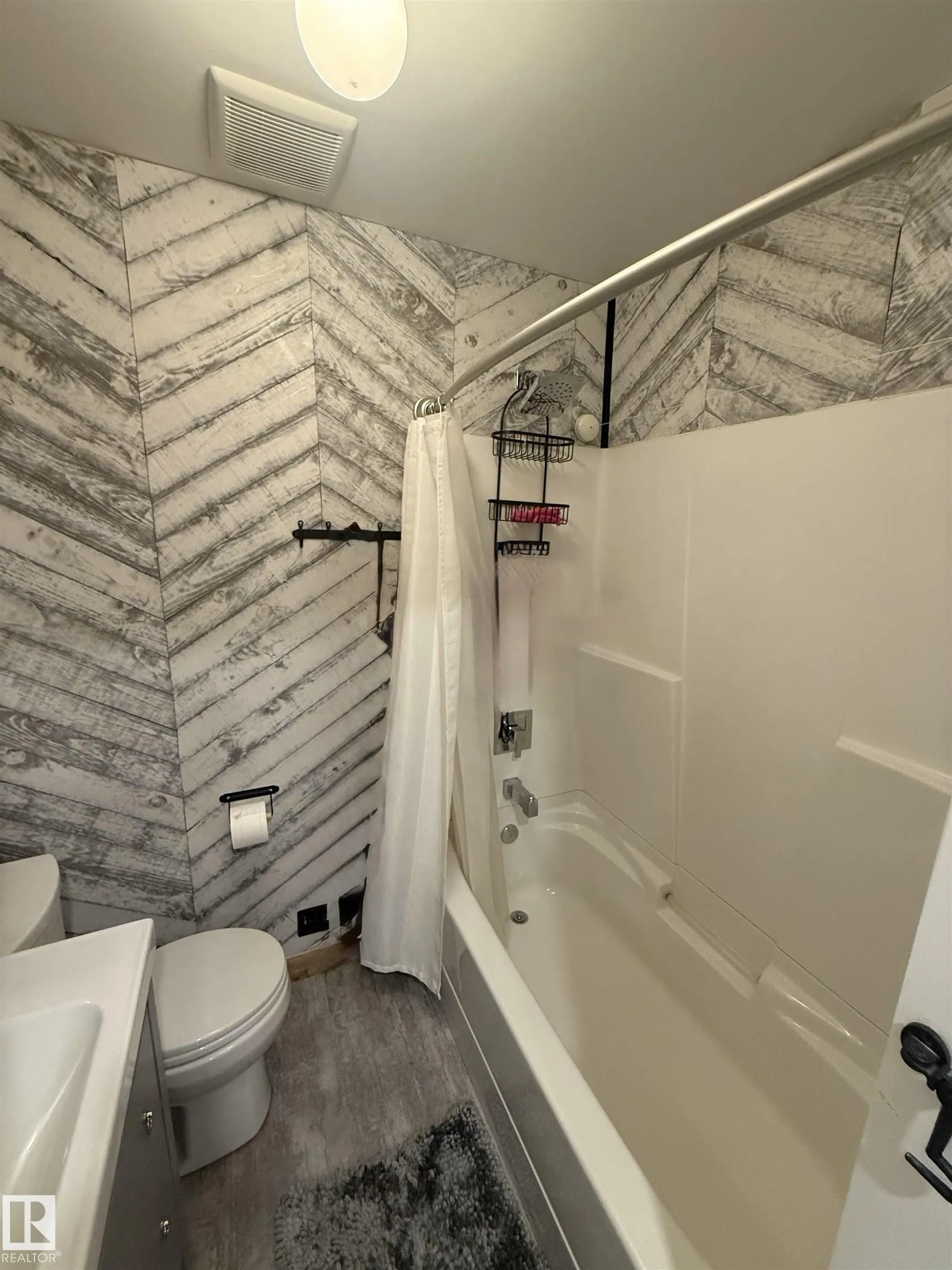2332 TWP 521 Parkland County
