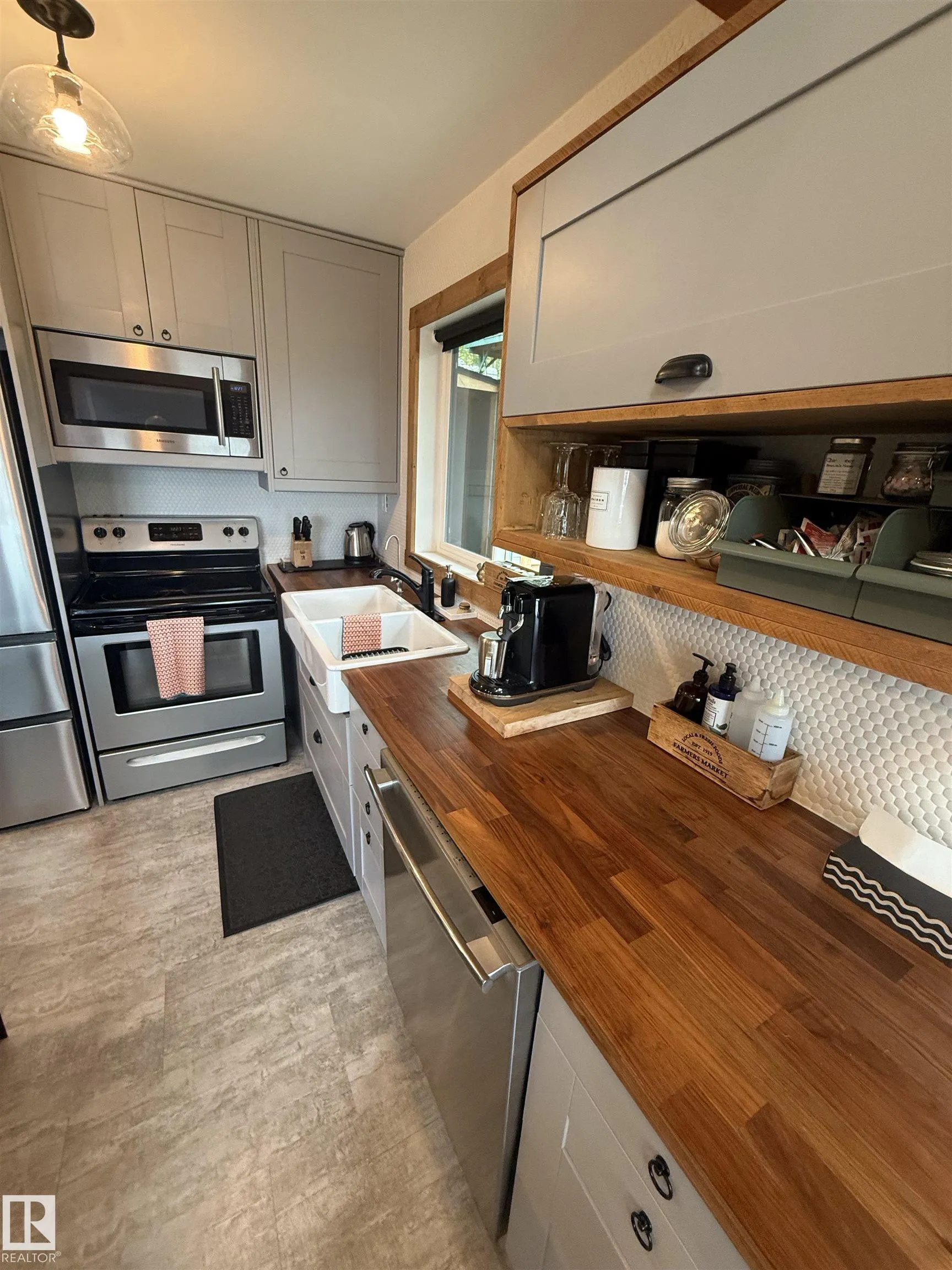 2332 TWP 521 Parkland County