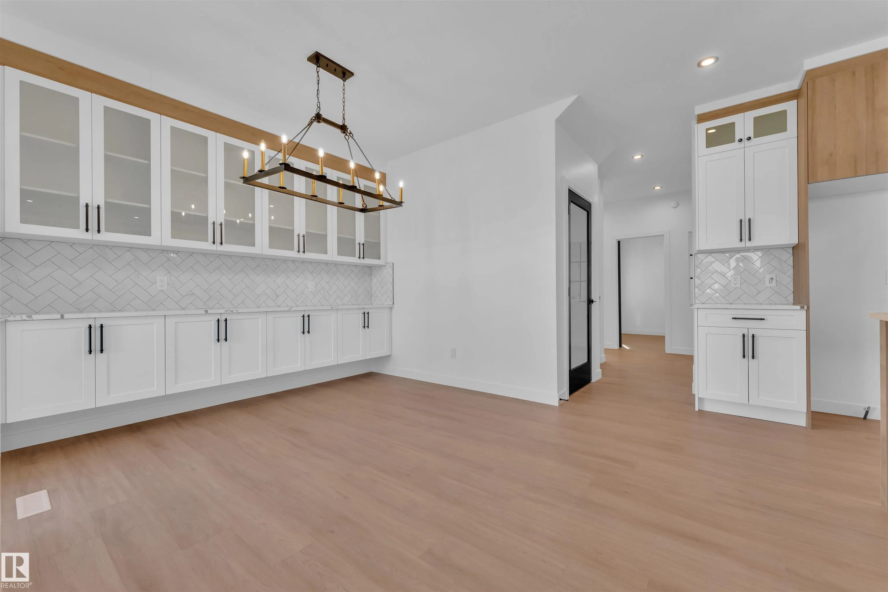 30 TILIA Place