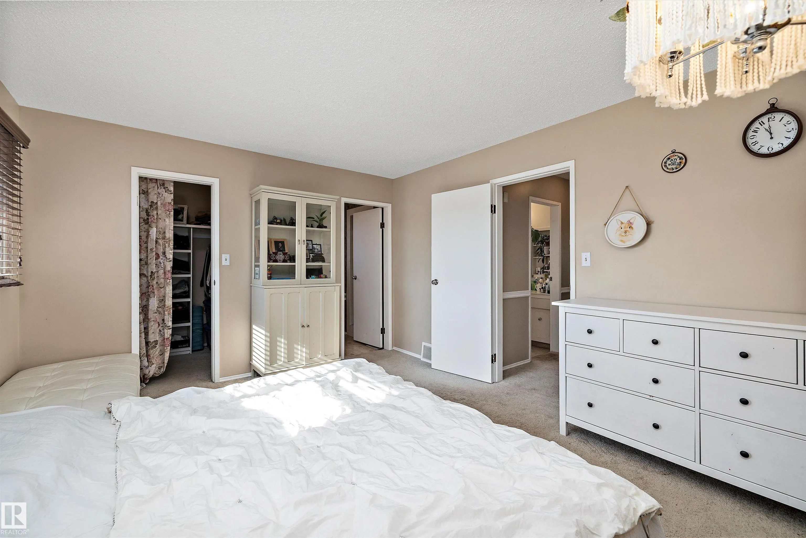 1456 KNOTTWOOD Road