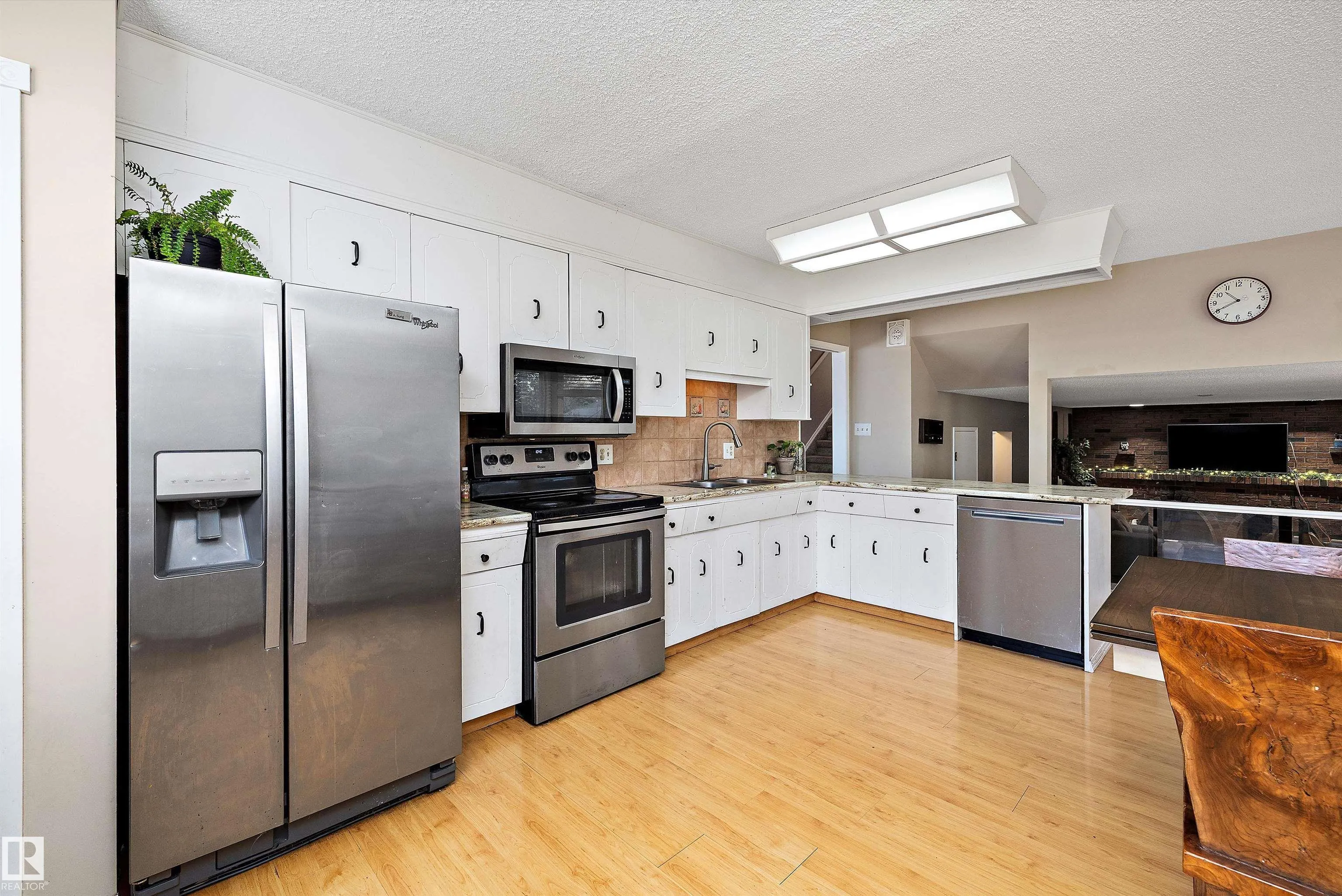 1456 KNOTTWOOD Road