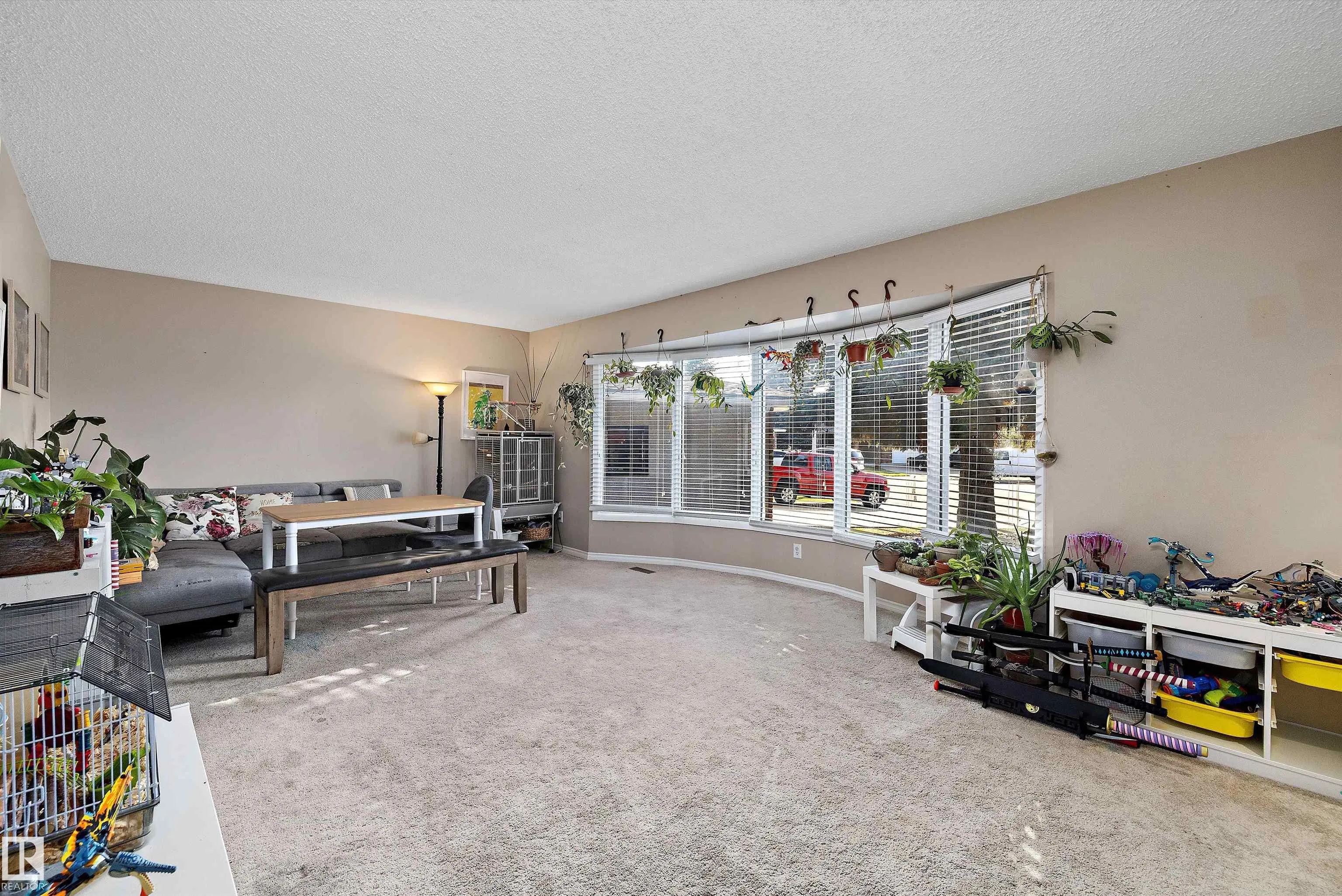 1456 KNOTTWOOD Road