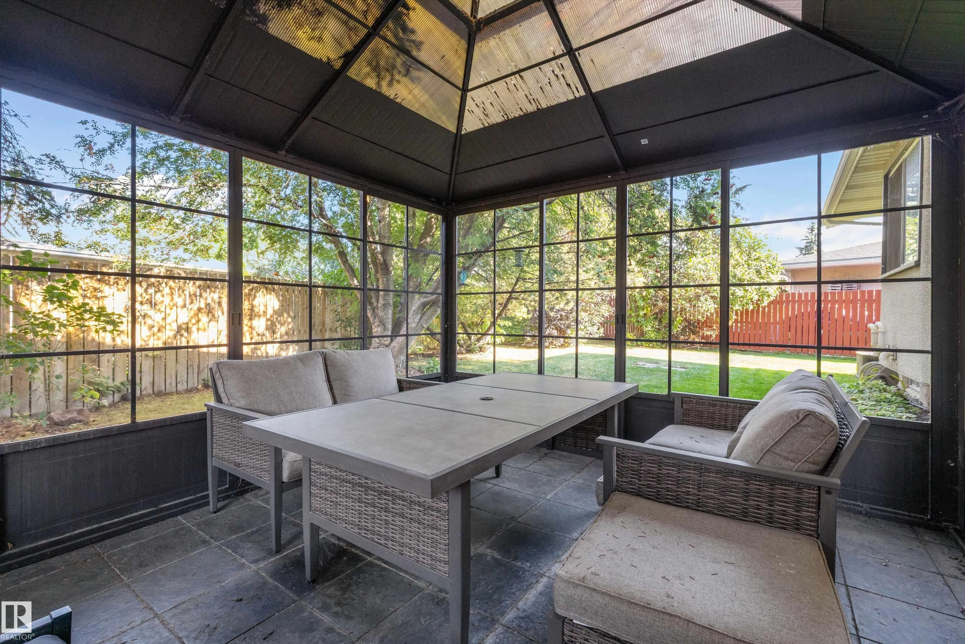 1456 KNOTTWOOD Road