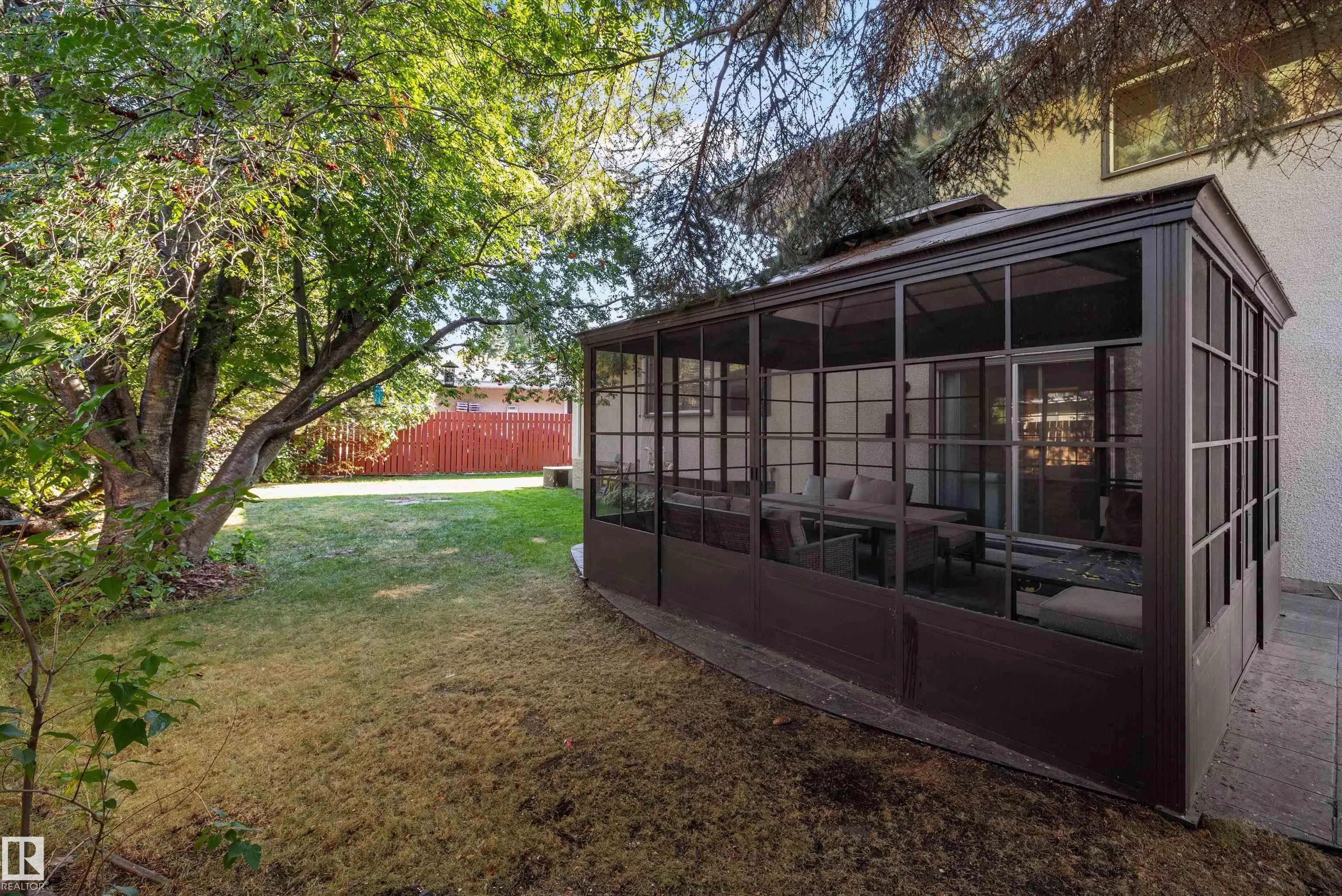 1456 KNOTTWOOD Road