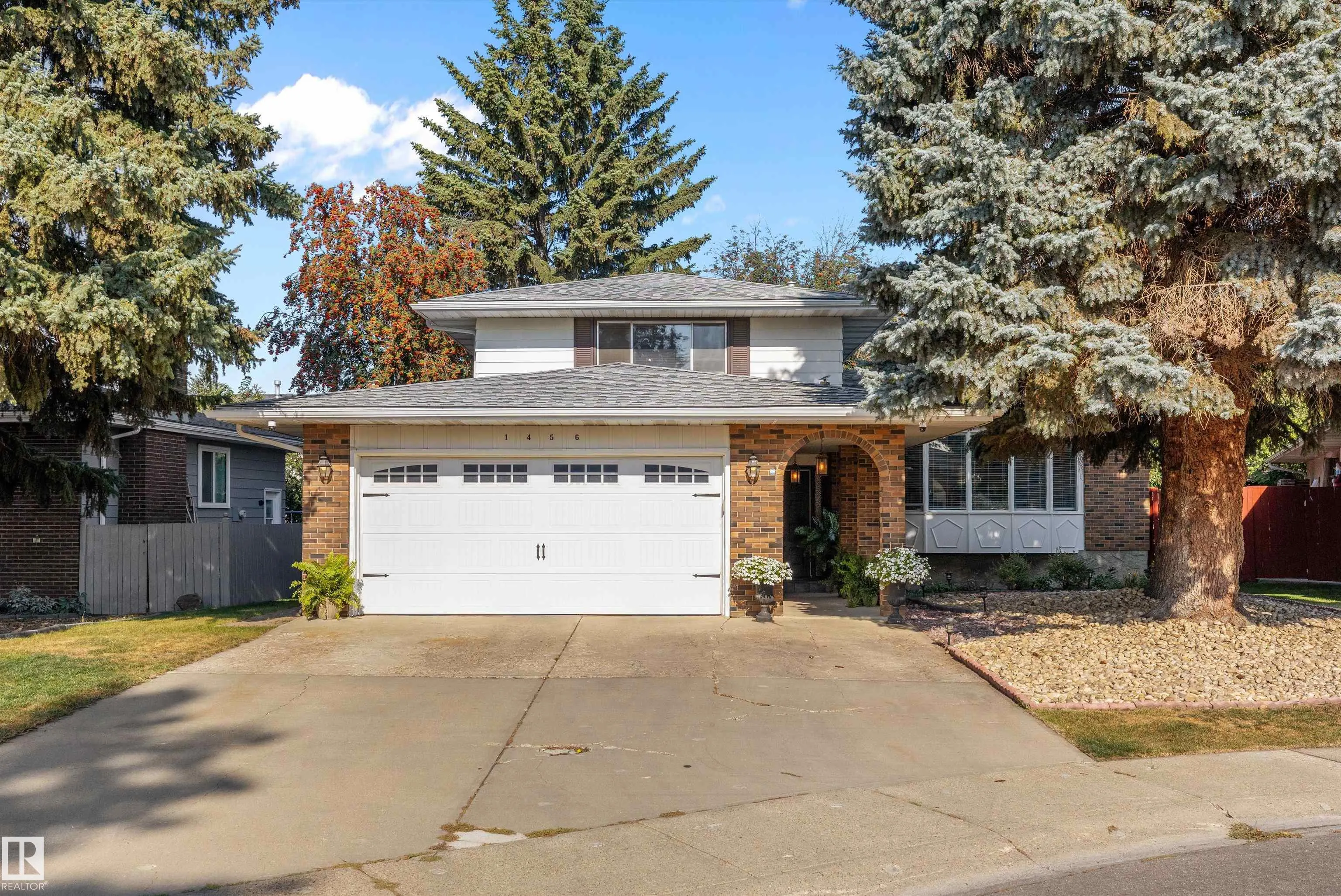 1456 KNOTTWOOD Road