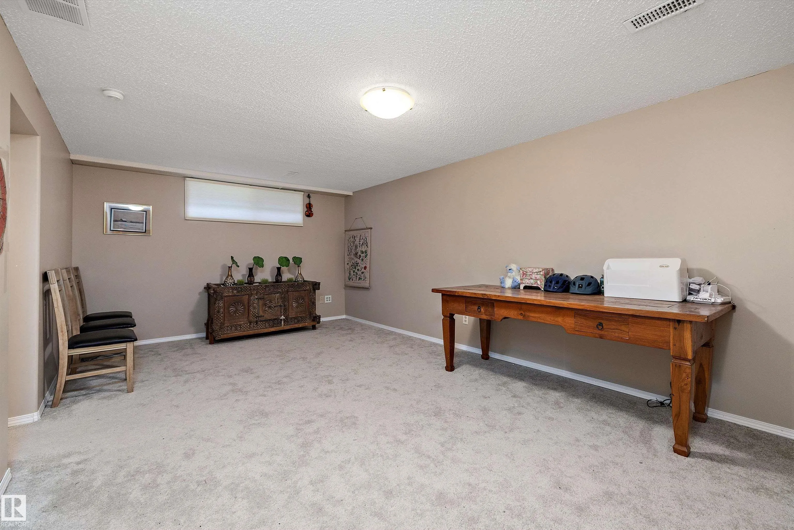 1456 KNOTTWOOD Road
