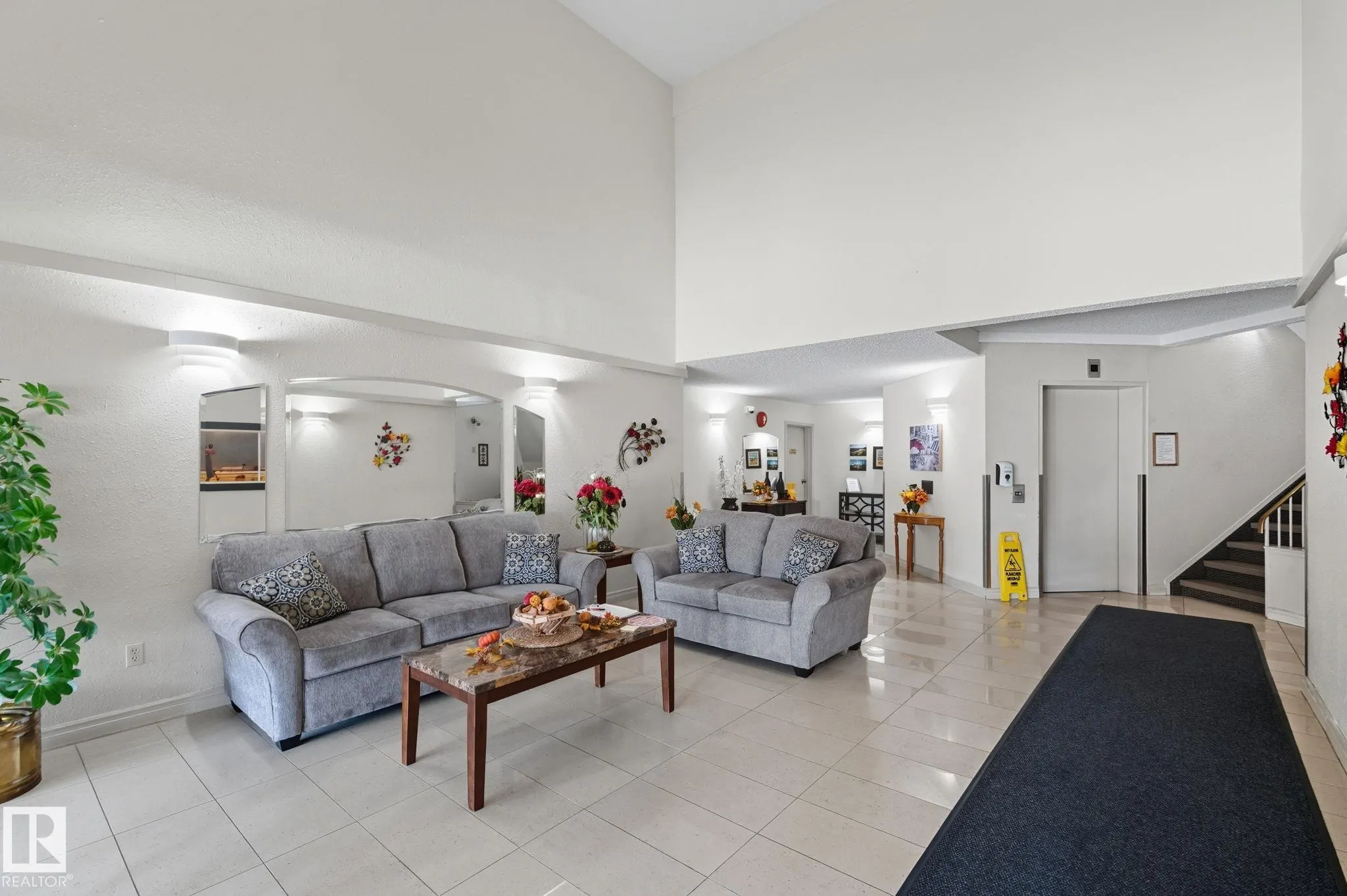 18004 95 Ave