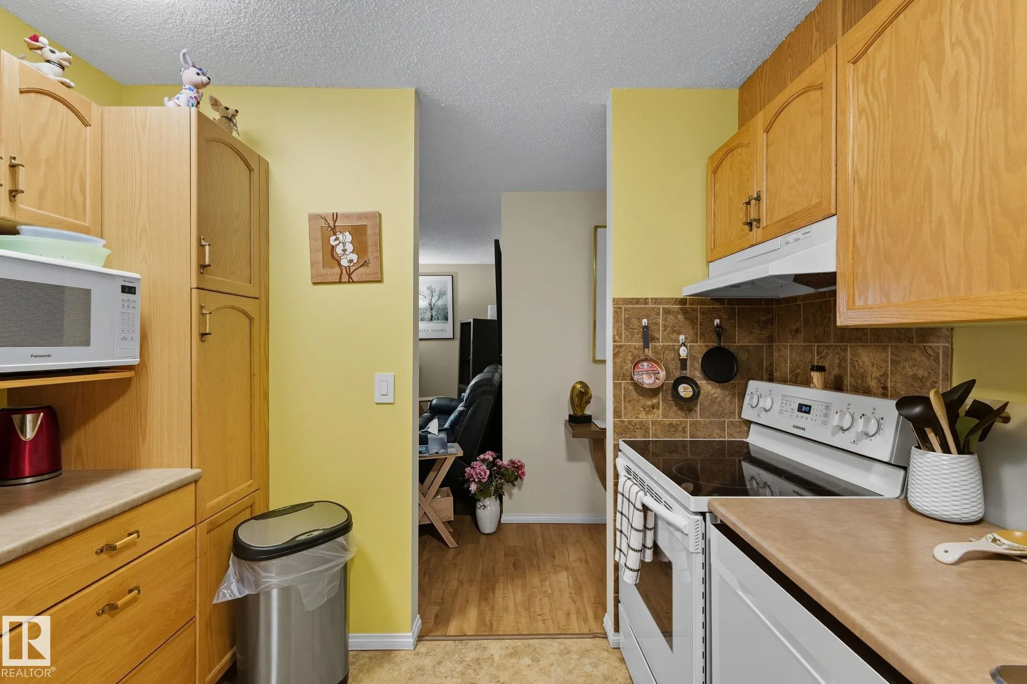 18004 95 Ave