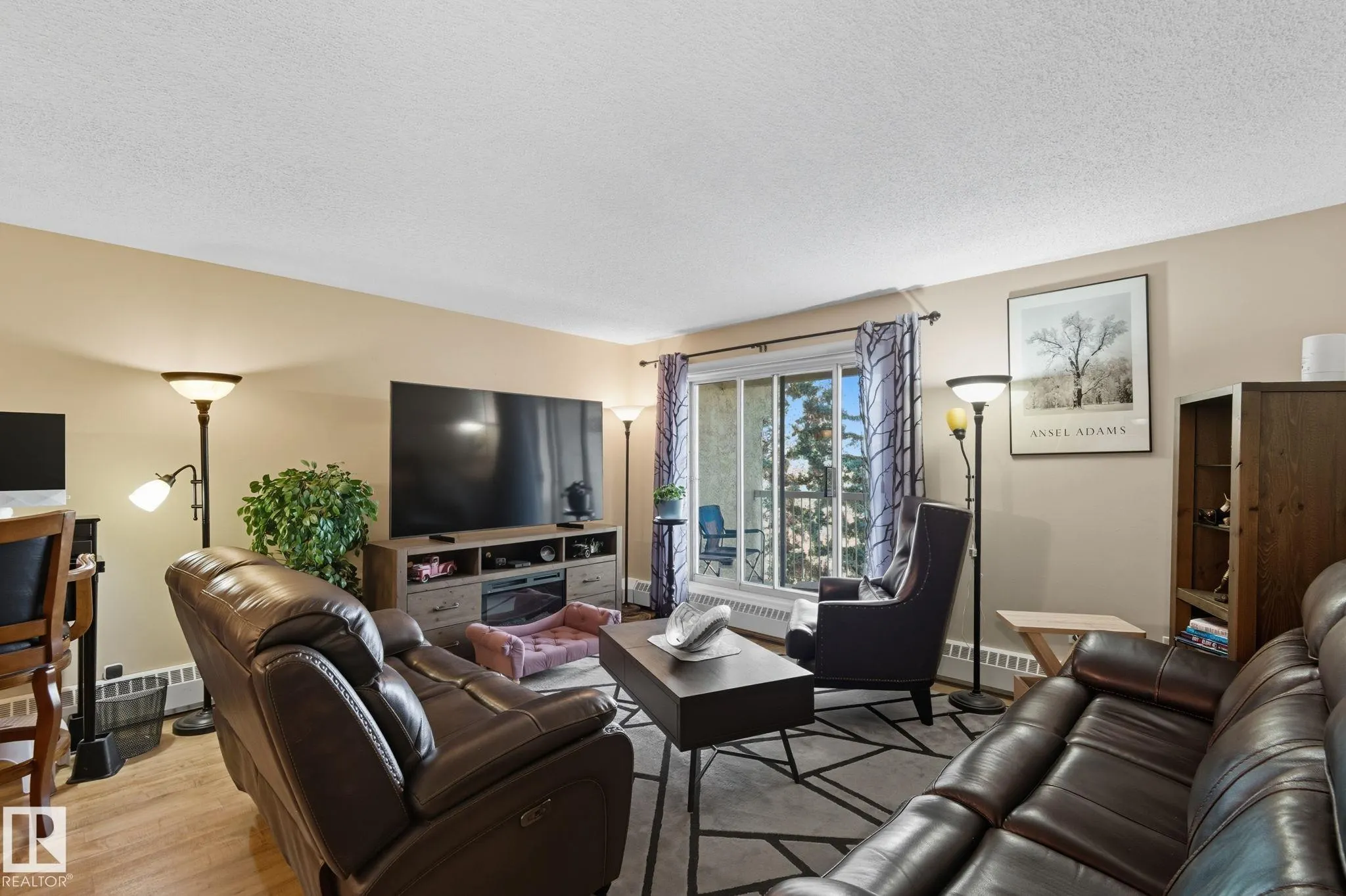 18004 95 Ave