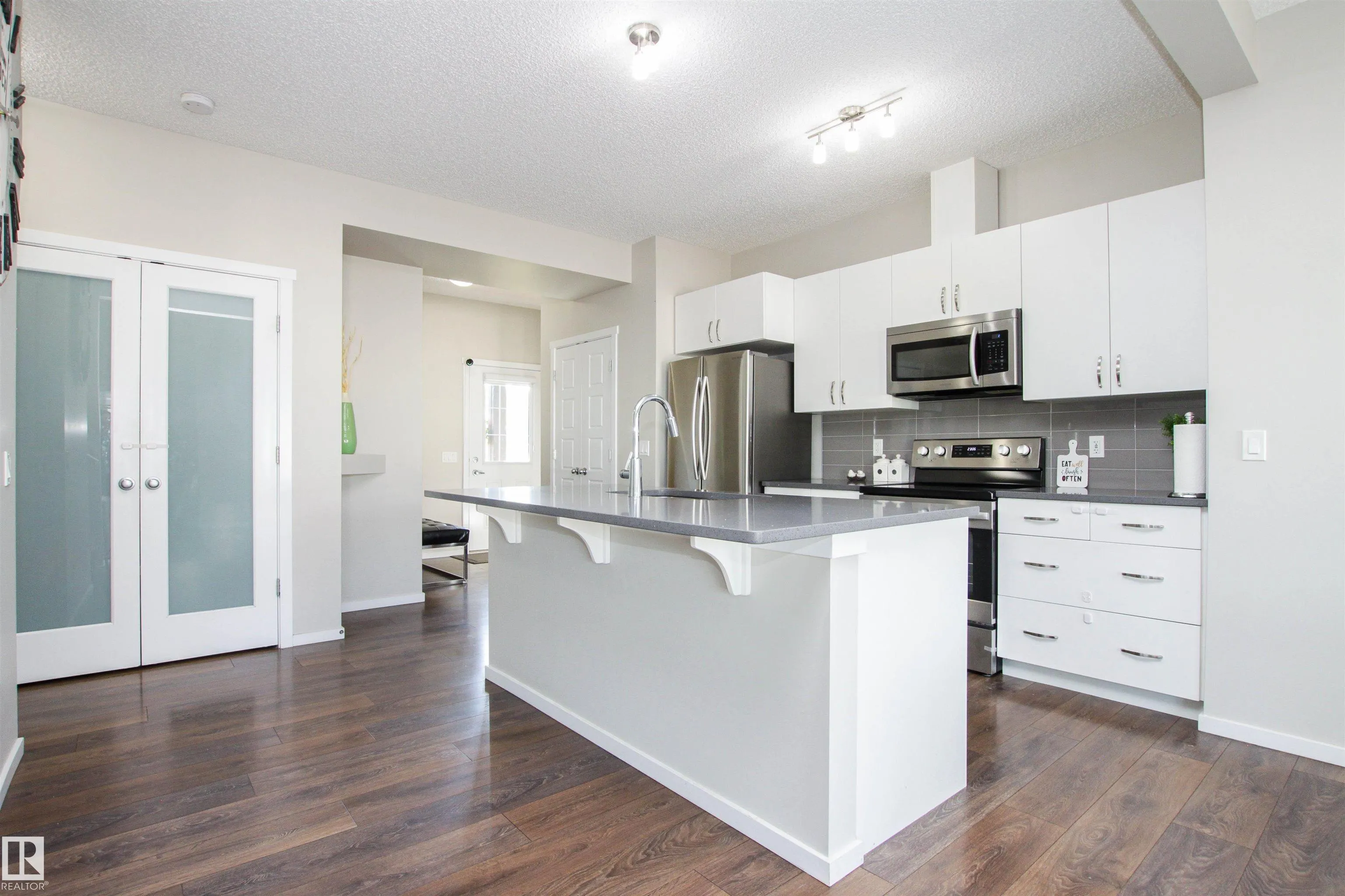 26 AMBLESIDE Way