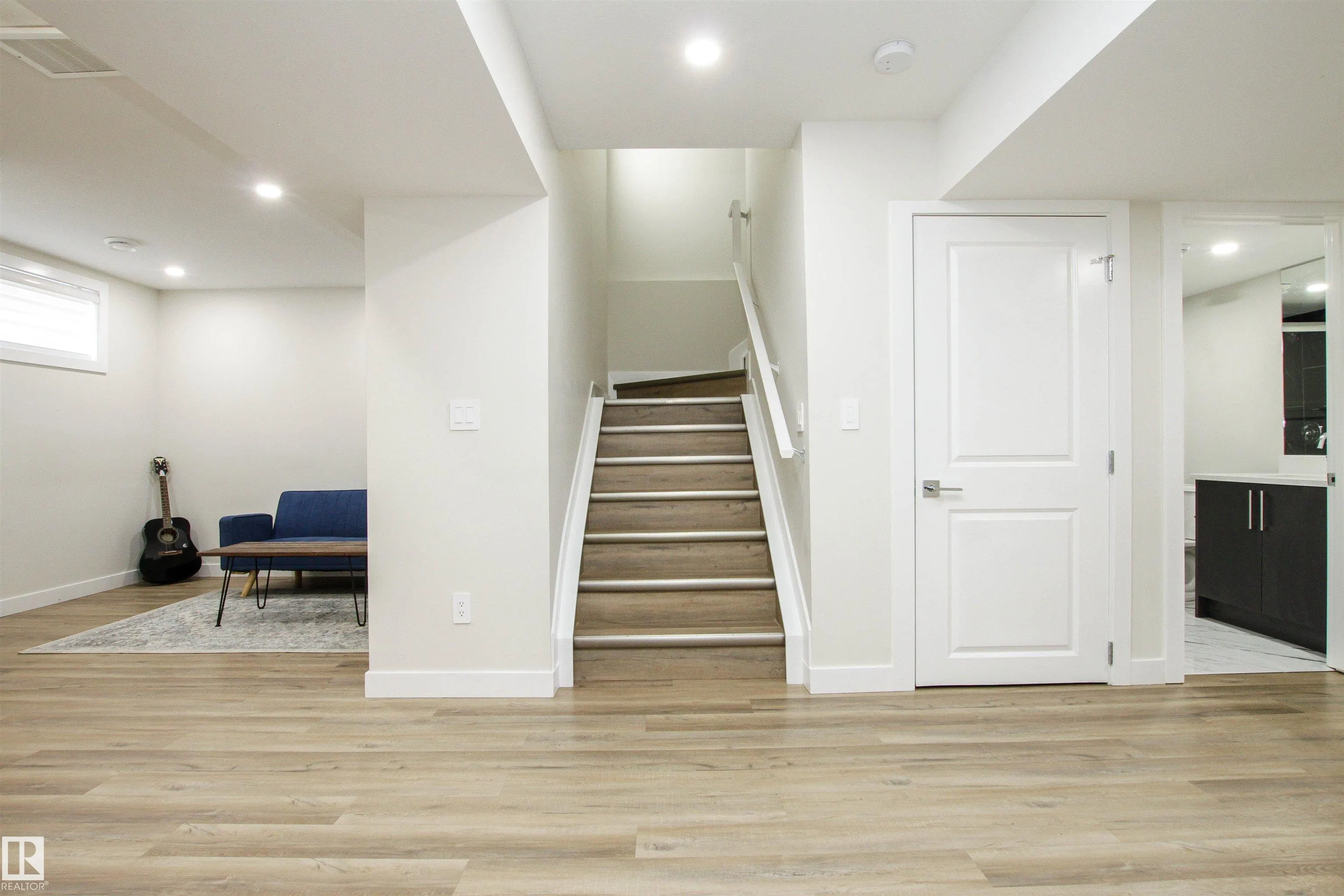 26 AMBLESIDE Way