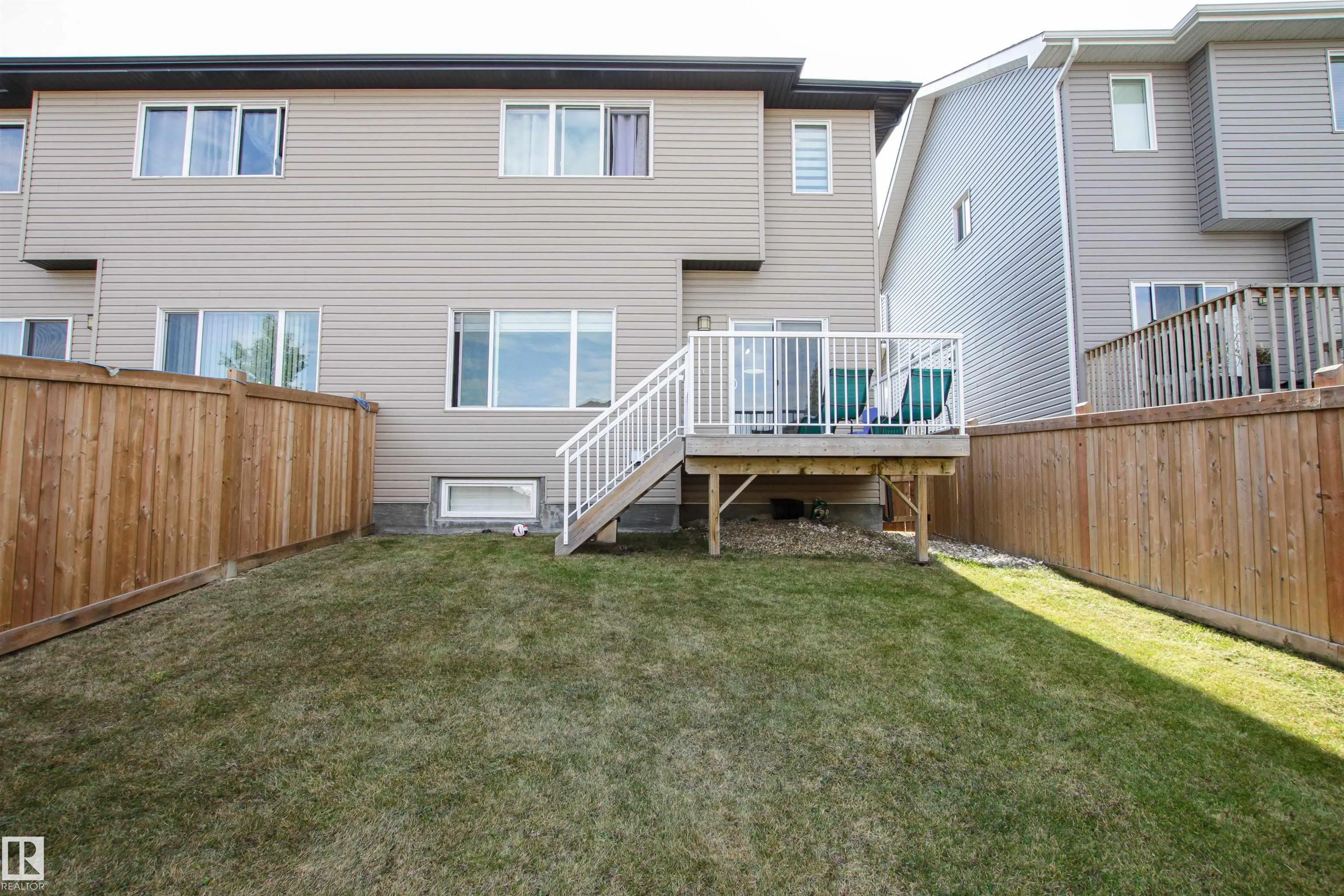 26 AMBLESIDE Way