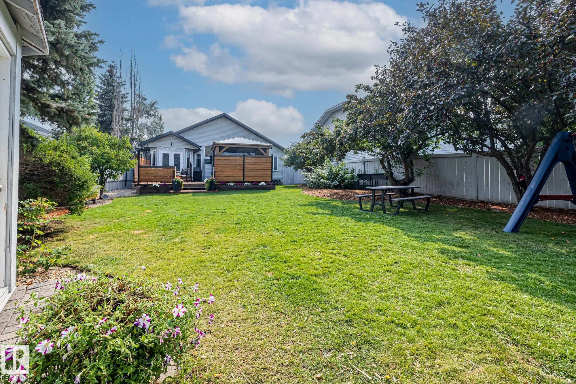207 WESTMEWS Drive