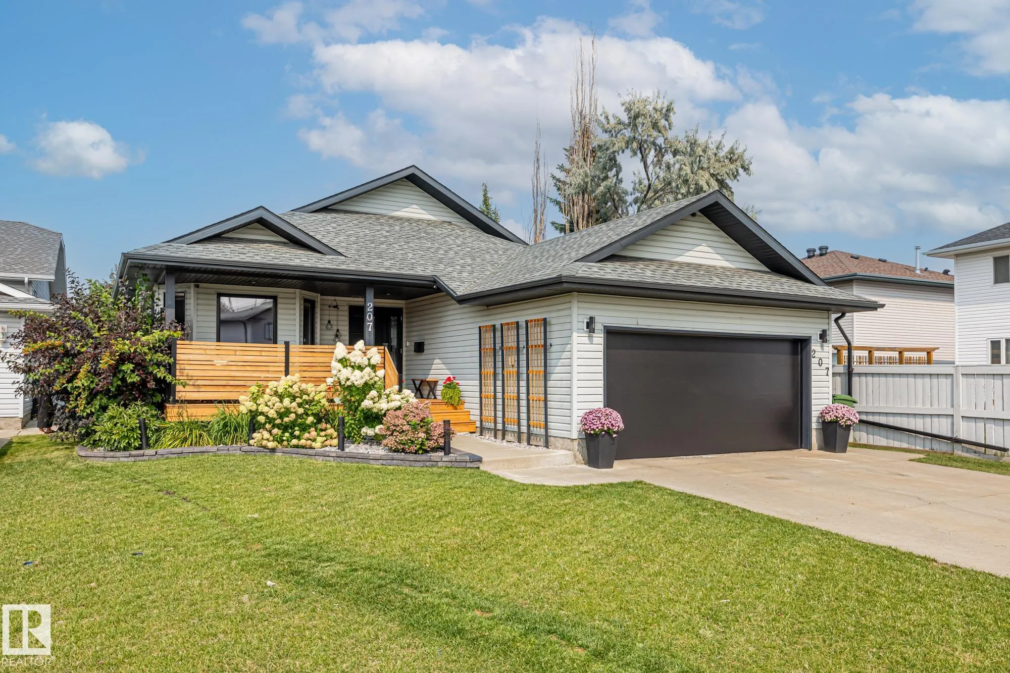 207 WESTMEWS Drive