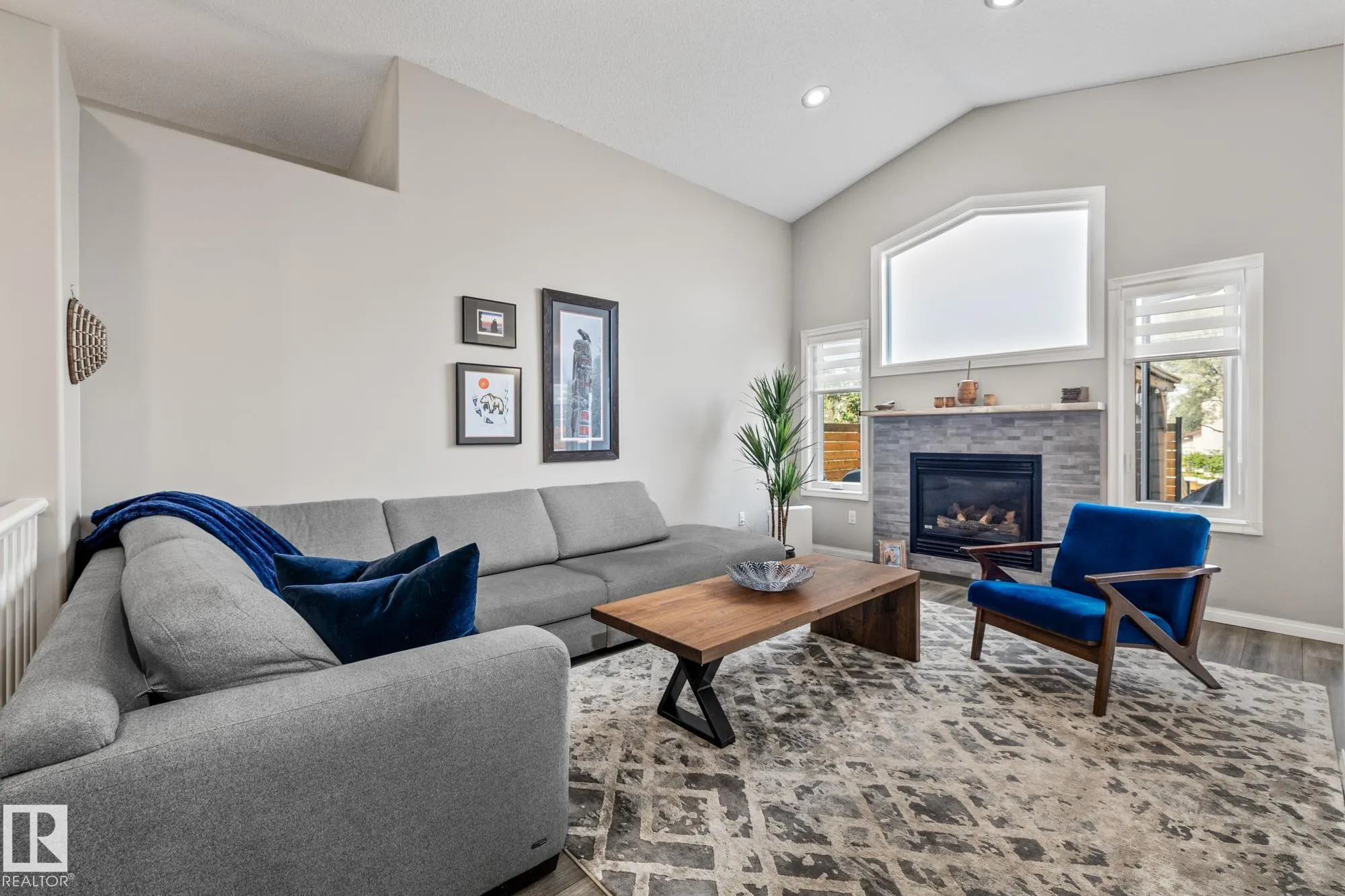 207 WESTMEWS Drive