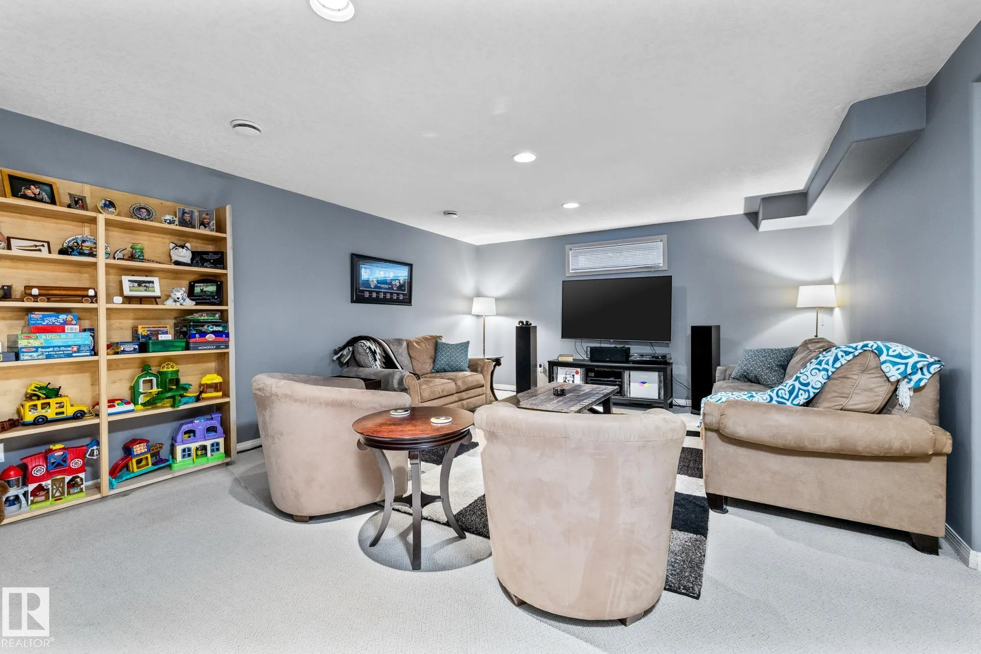 207 WESTMEWS Drive