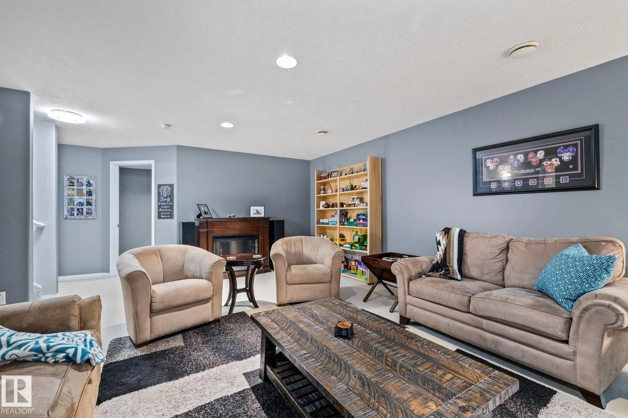 207 WESTMEWS Drive