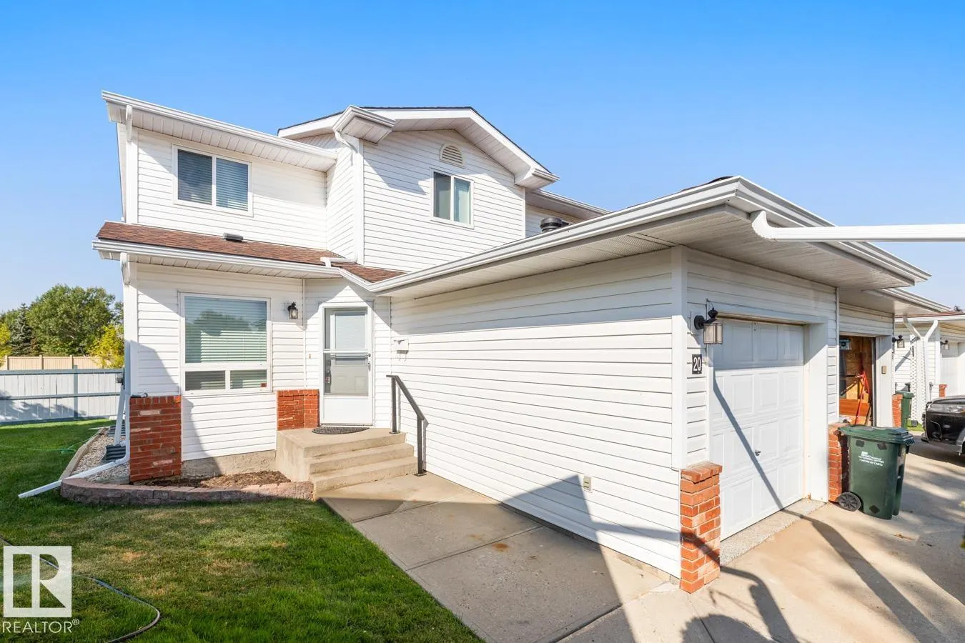 15 RITCHIE Way