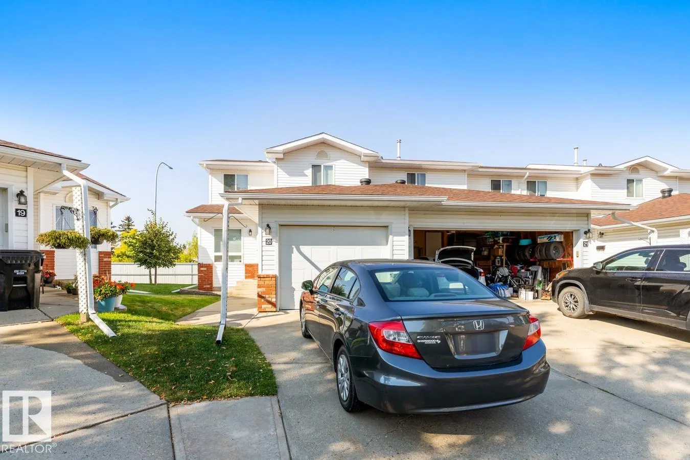 15 RITCHIE Way