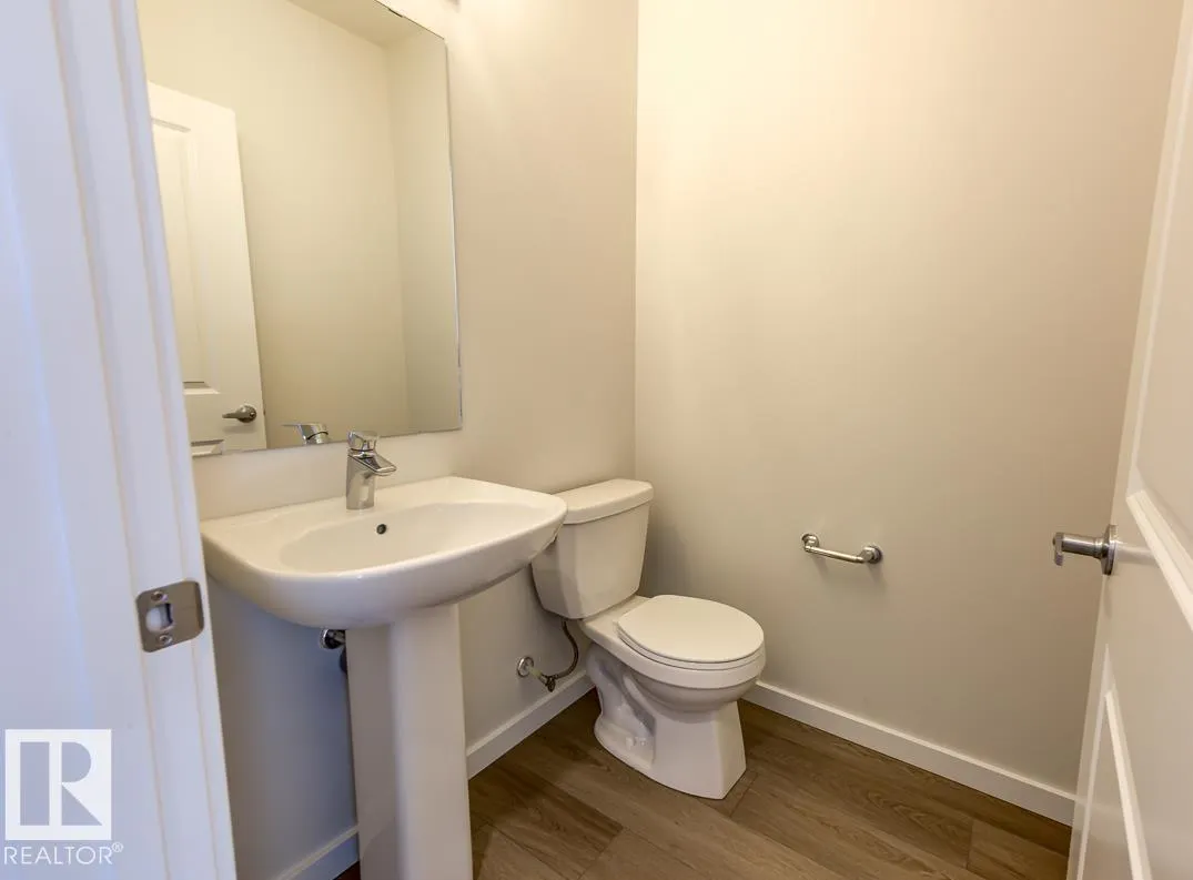 4308 HAWTHORN Landing