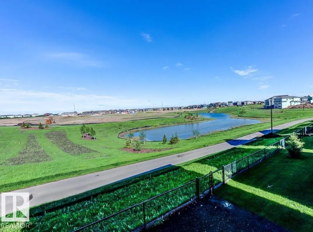 4308 HAWTHORN Landing