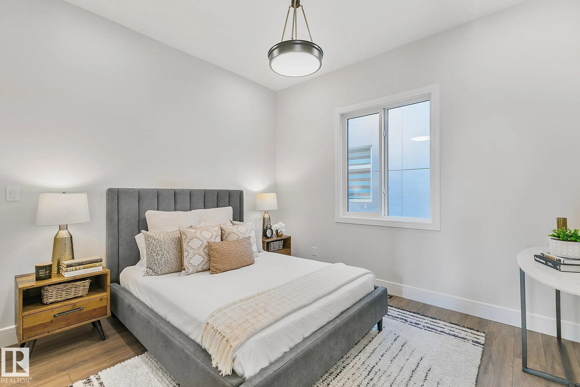 5604 CAUTLEY COVE Cove