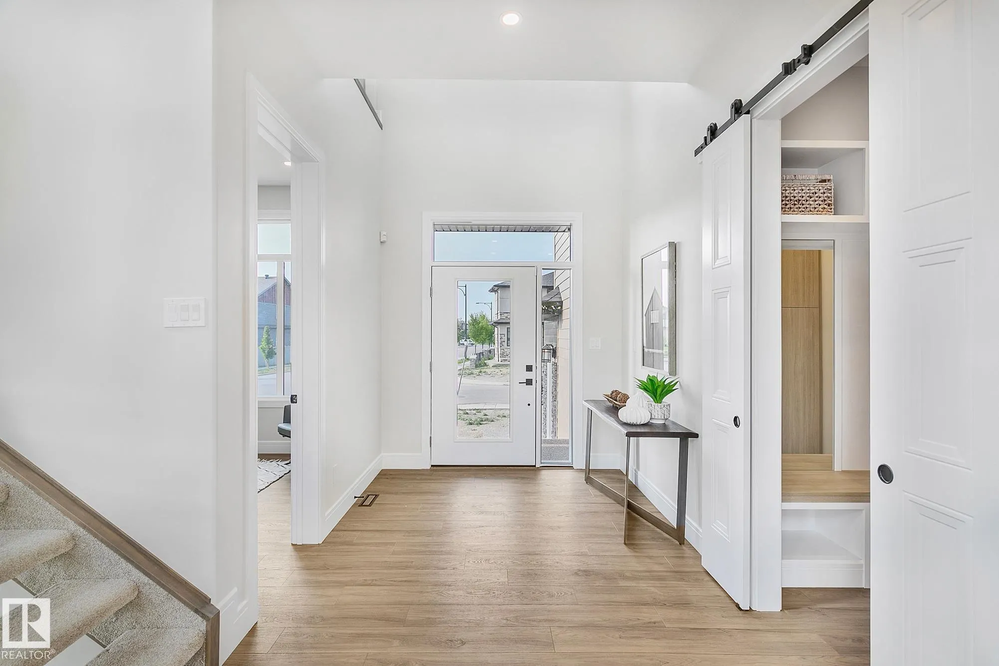 5604 CAUTLEY COVE Cove