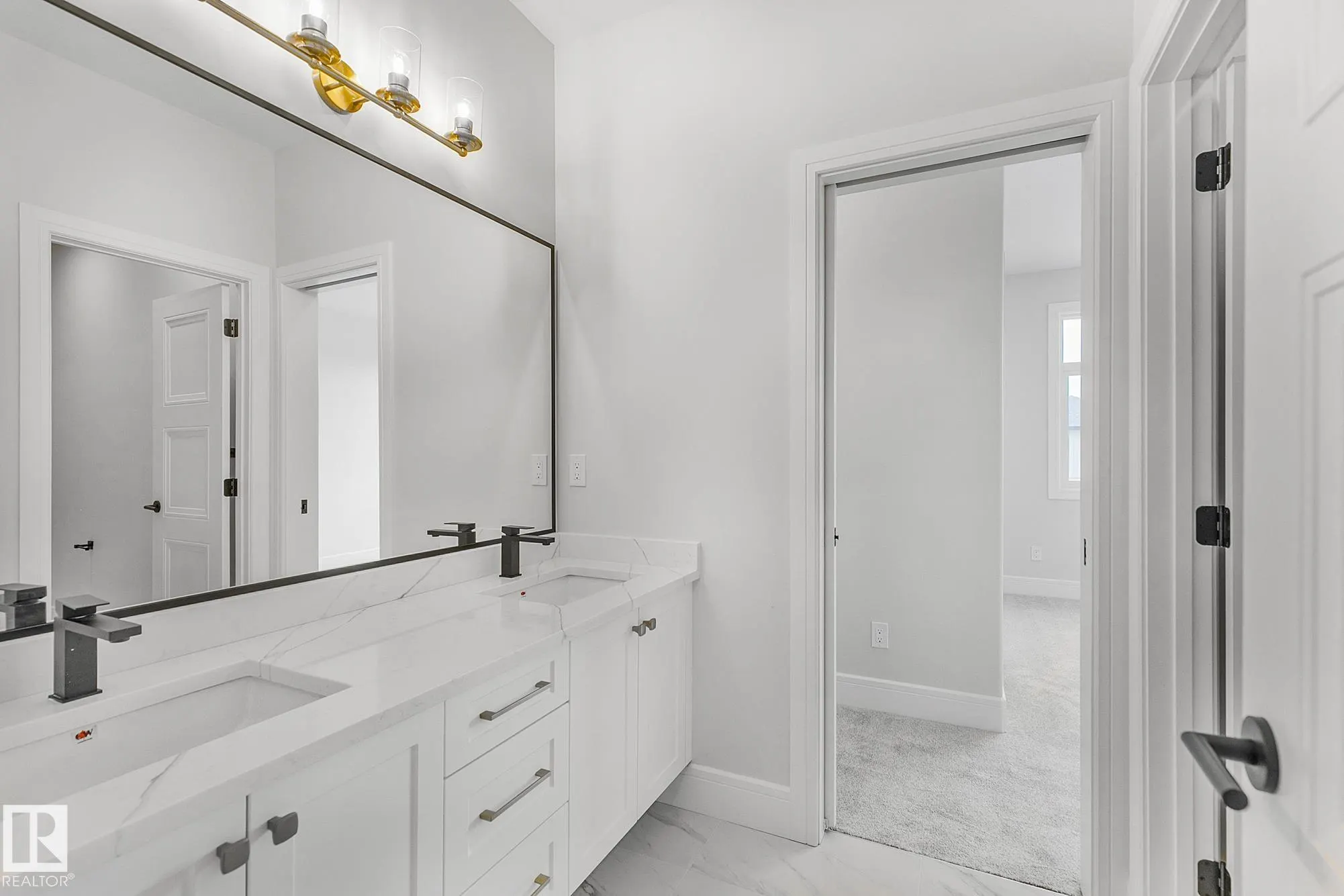 5604 CAUTLEY COVE Cove