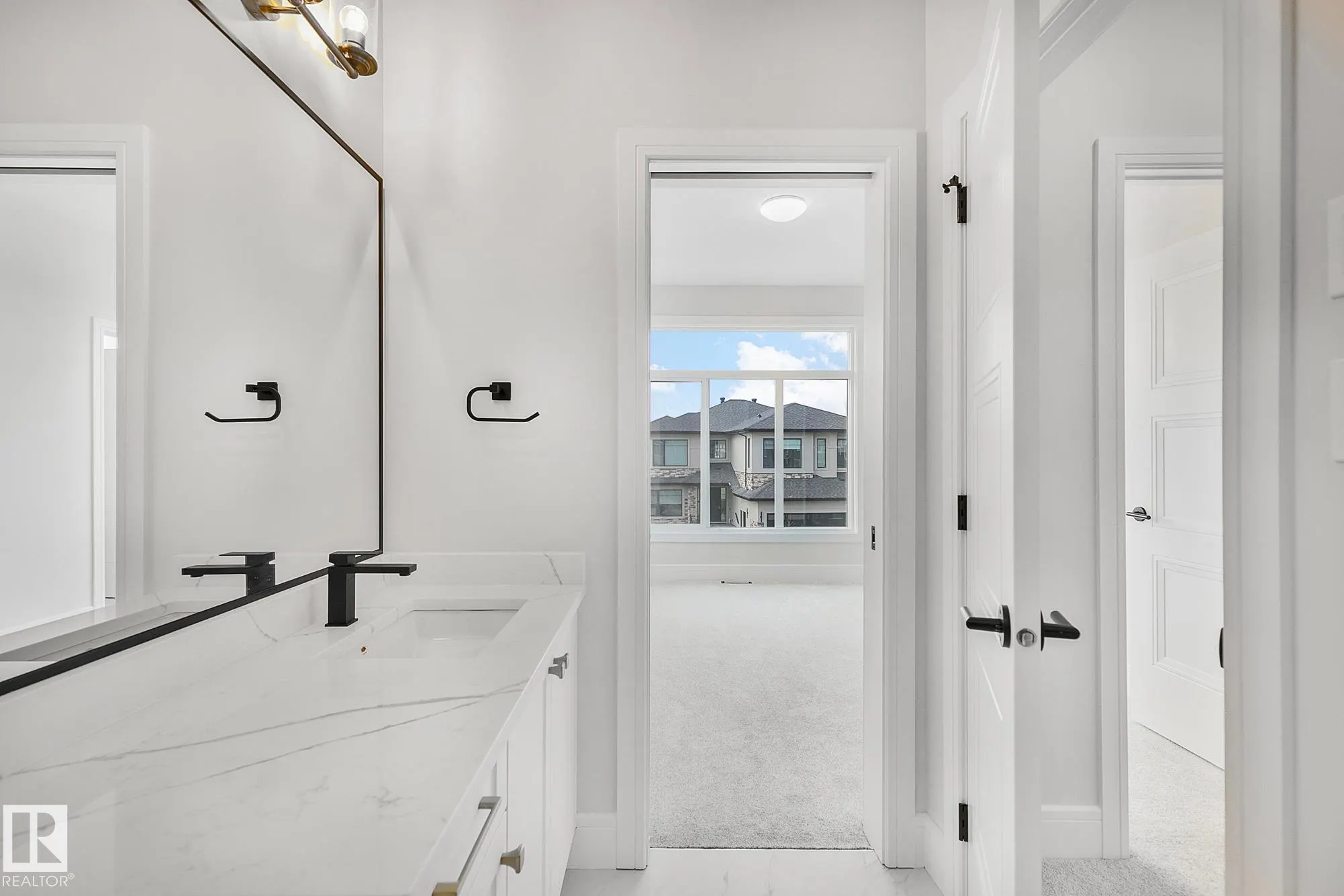 5604 CAUTLEY COVE Cove