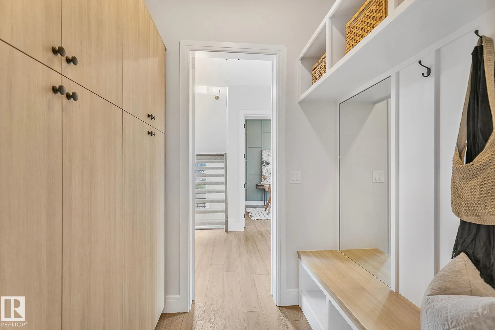 5604 CAUTLEY COVE Cove