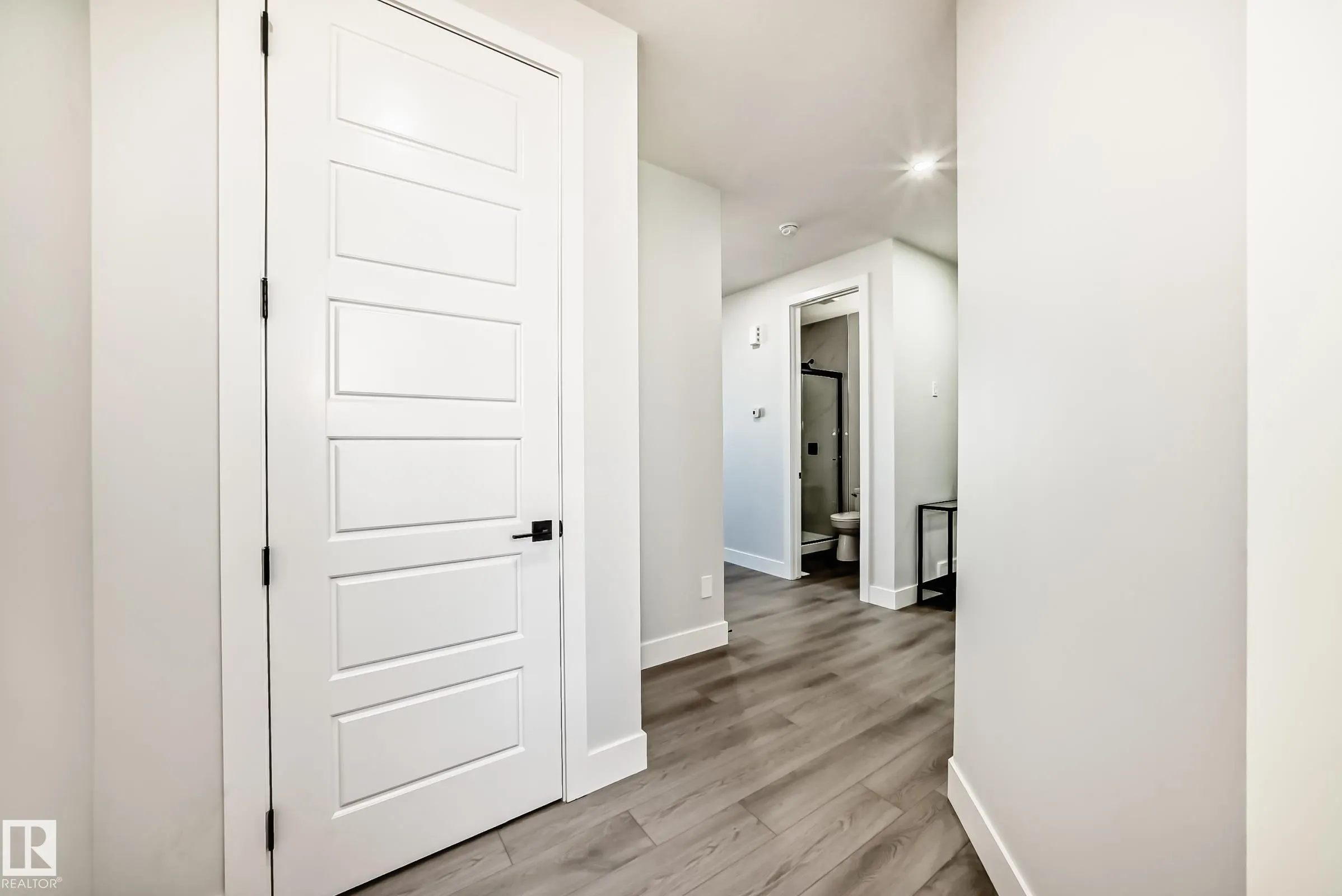 4 Edgefield Way