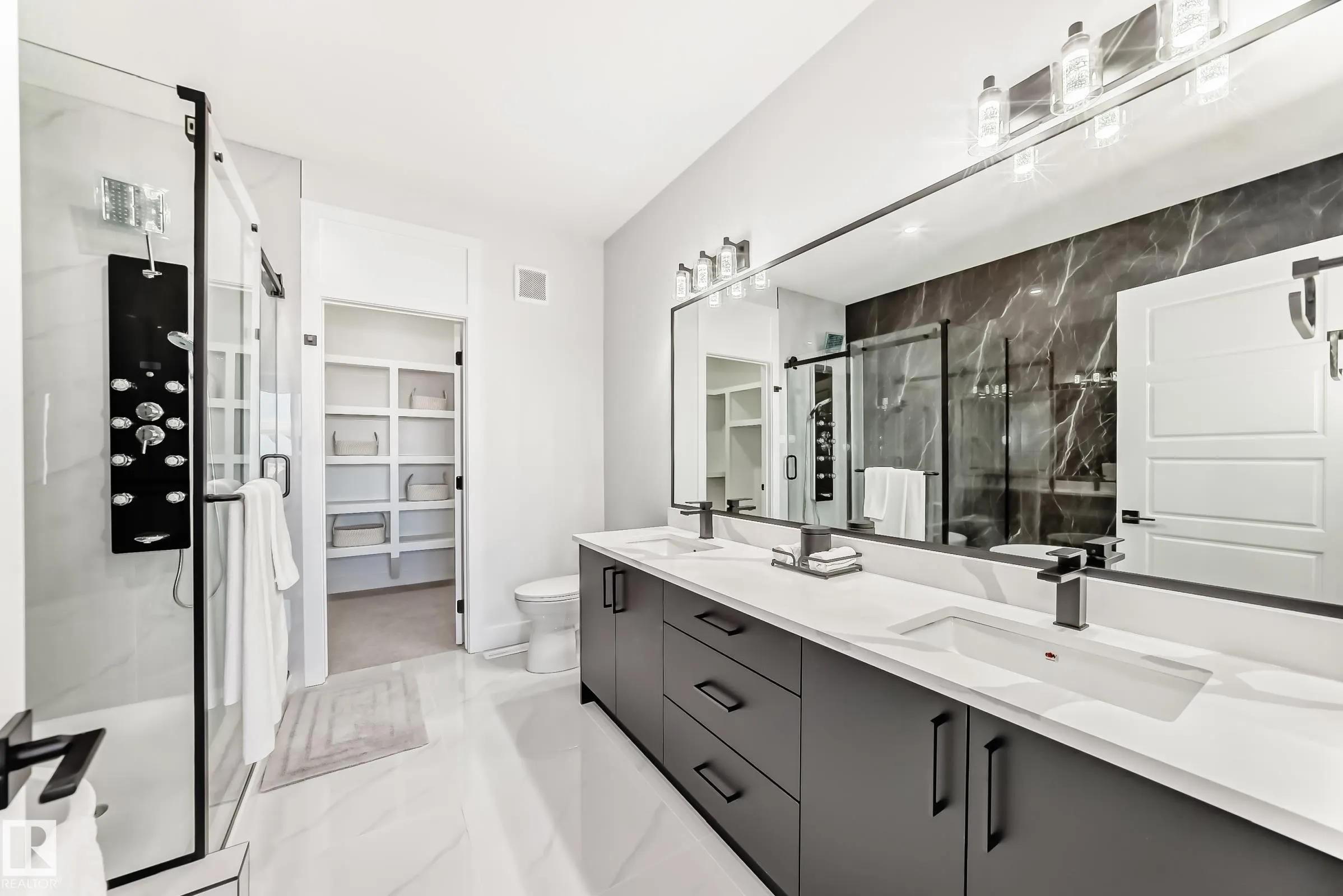 4 Edgefield Way