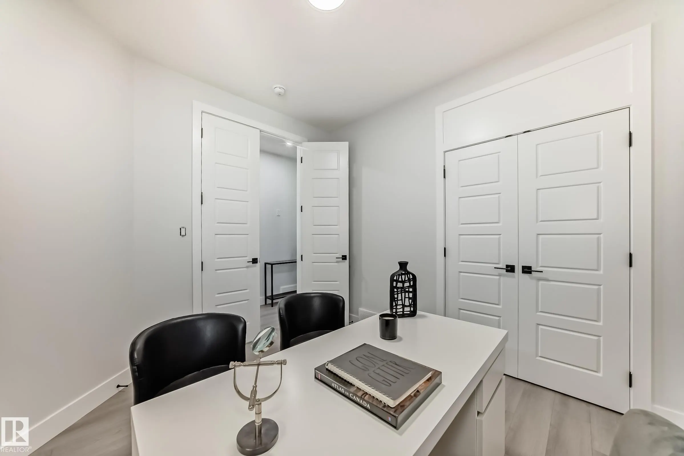 4 Edgefield Way