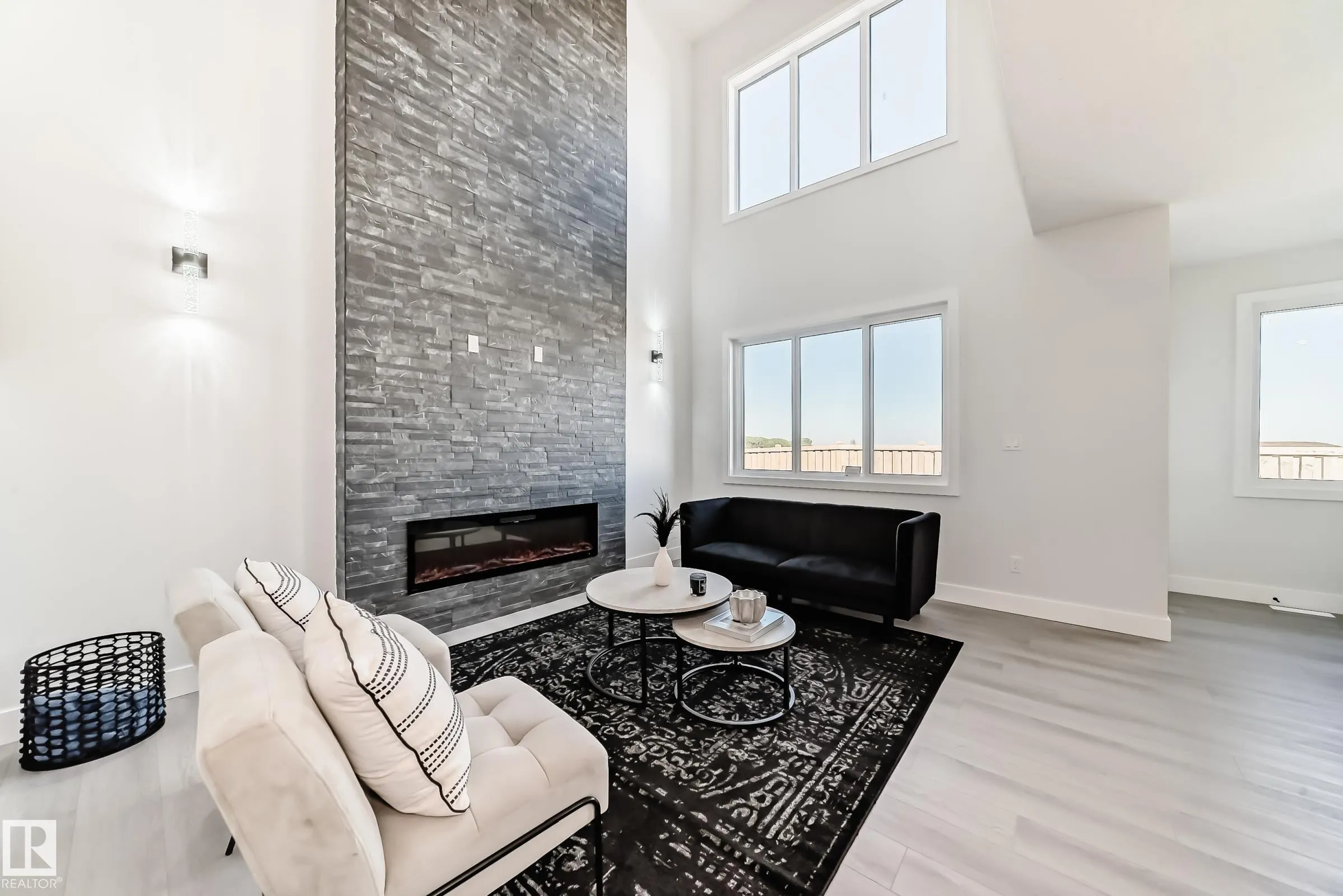 4 Edgefield Way