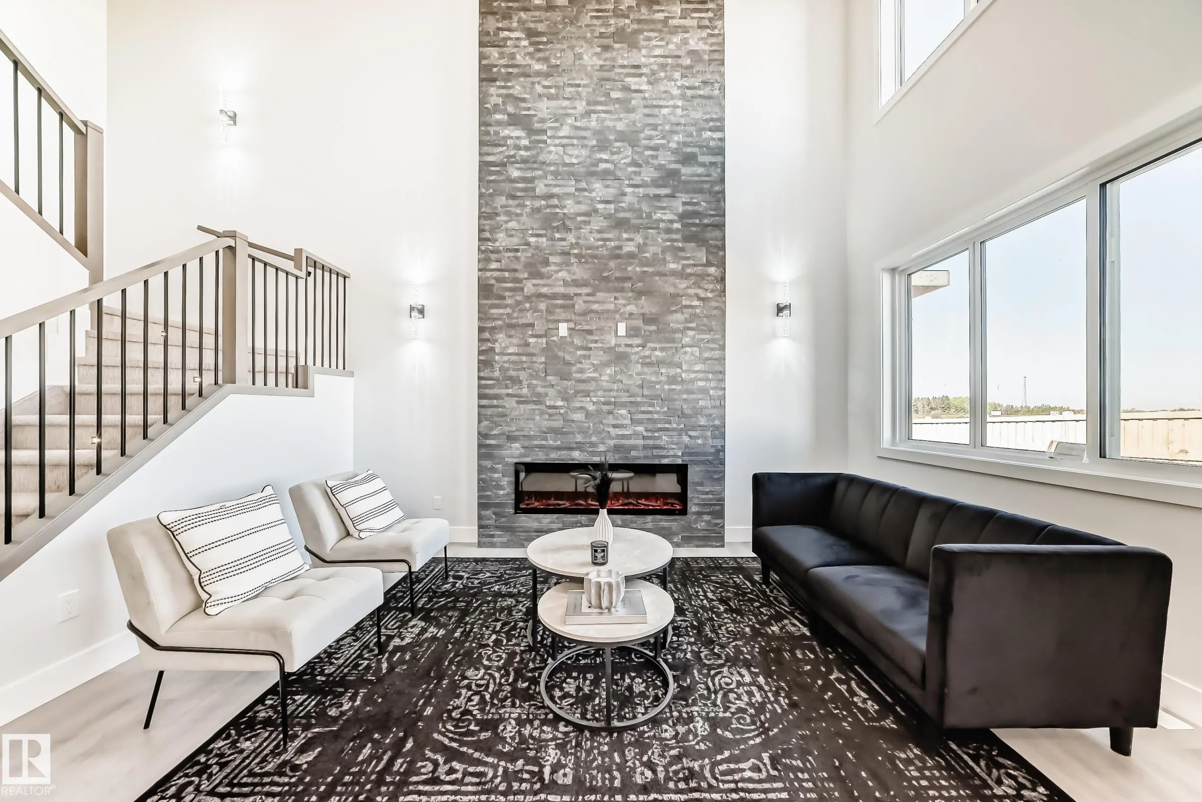 4 Edgefield Way