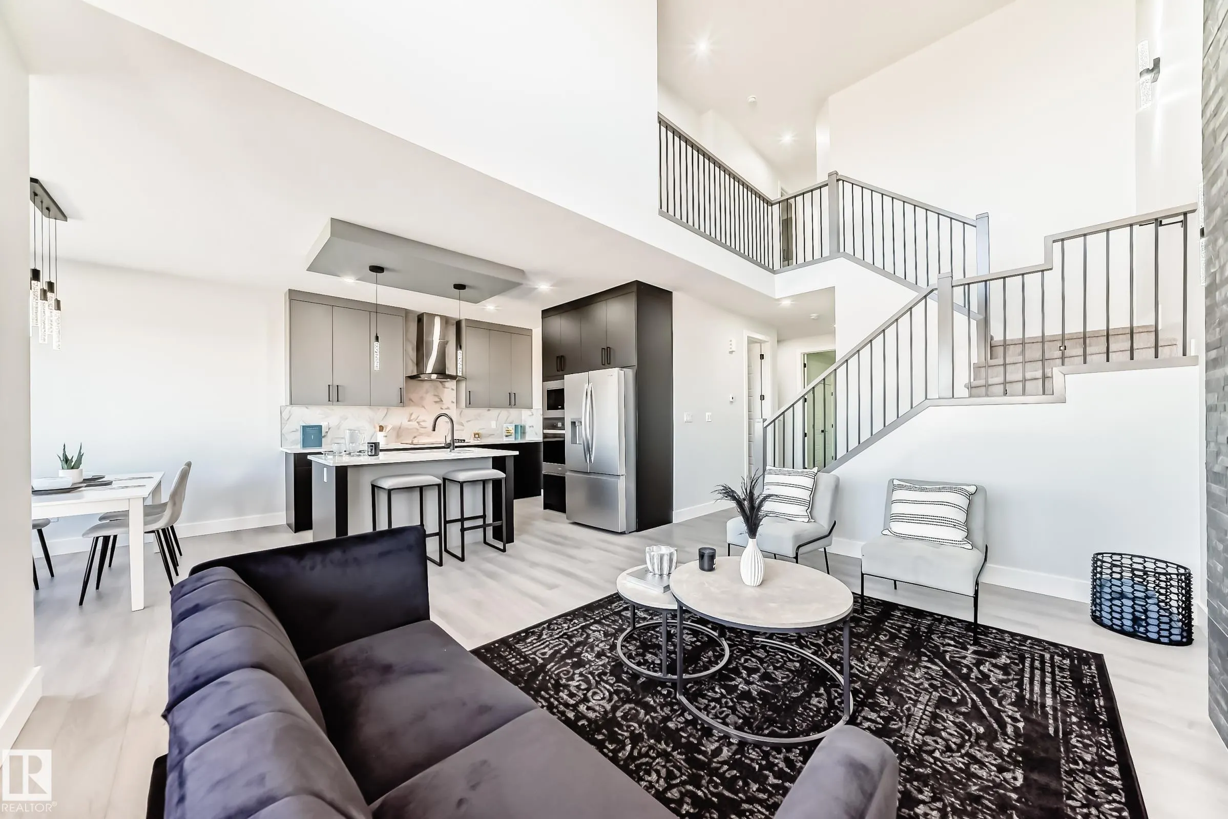 4 Edgefield Way