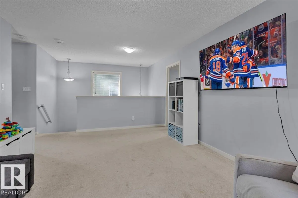 2585 COLE Crescent