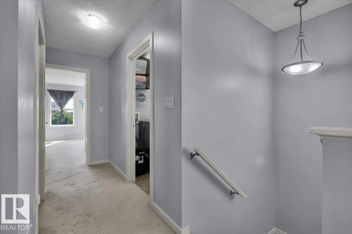 2585 COLE Crescent