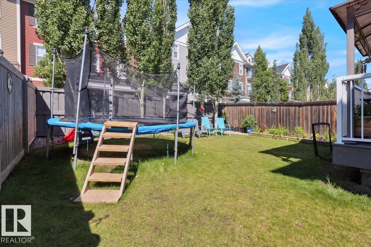 2585 COLE Crescent