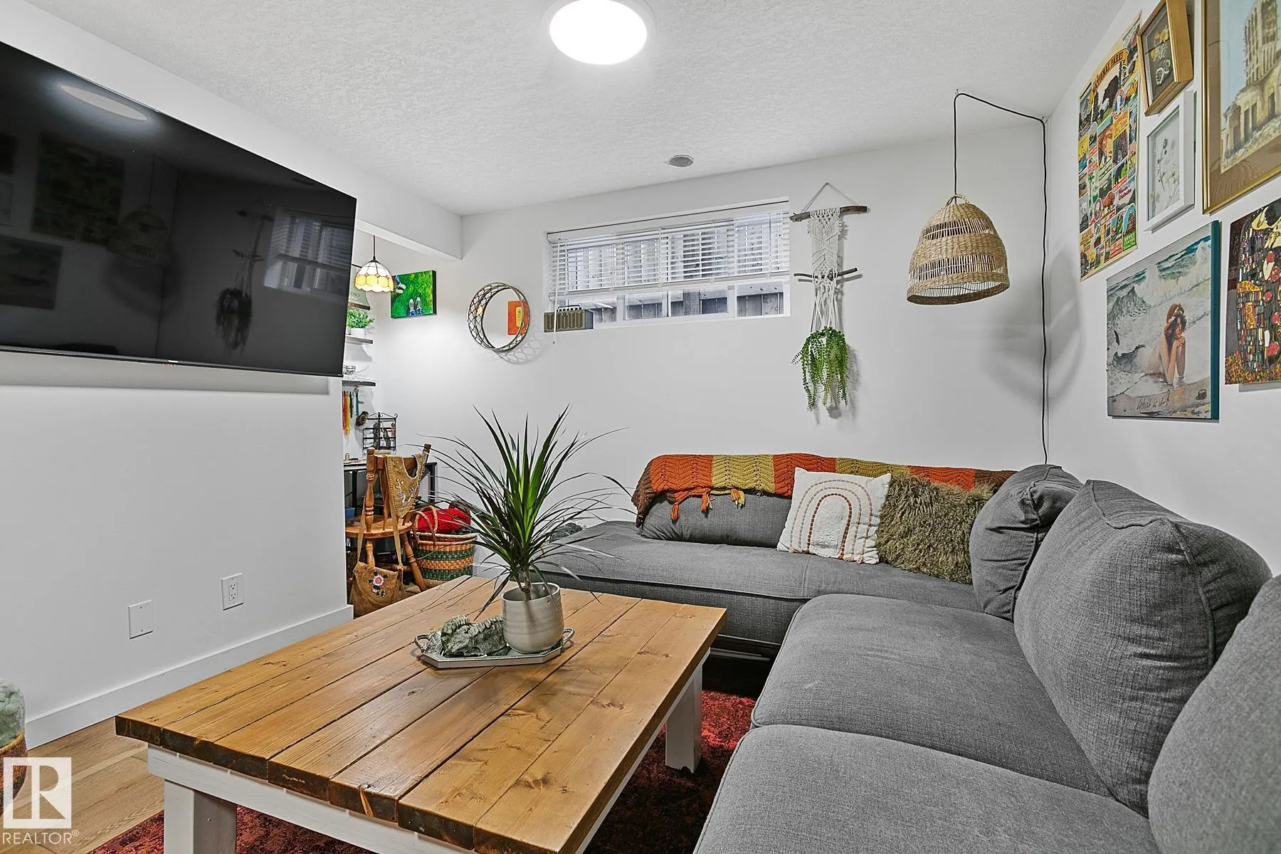 9767 65 Avenue