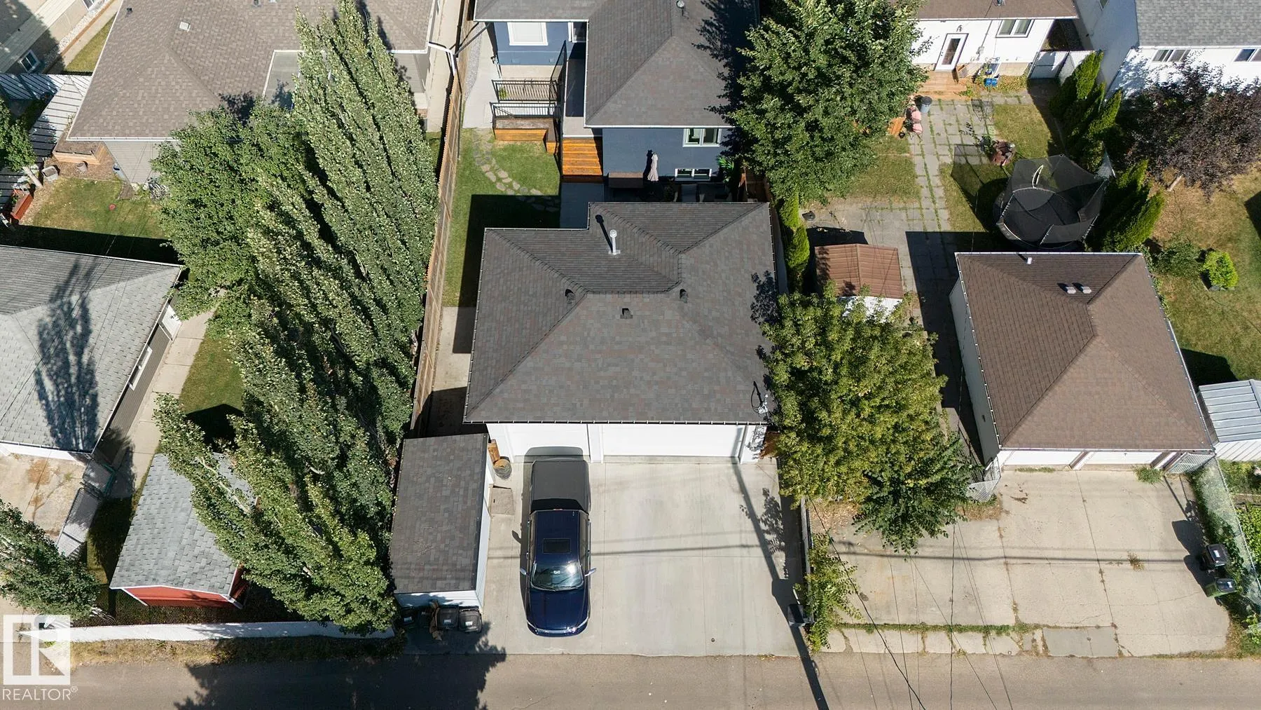 9767 65 Avenue