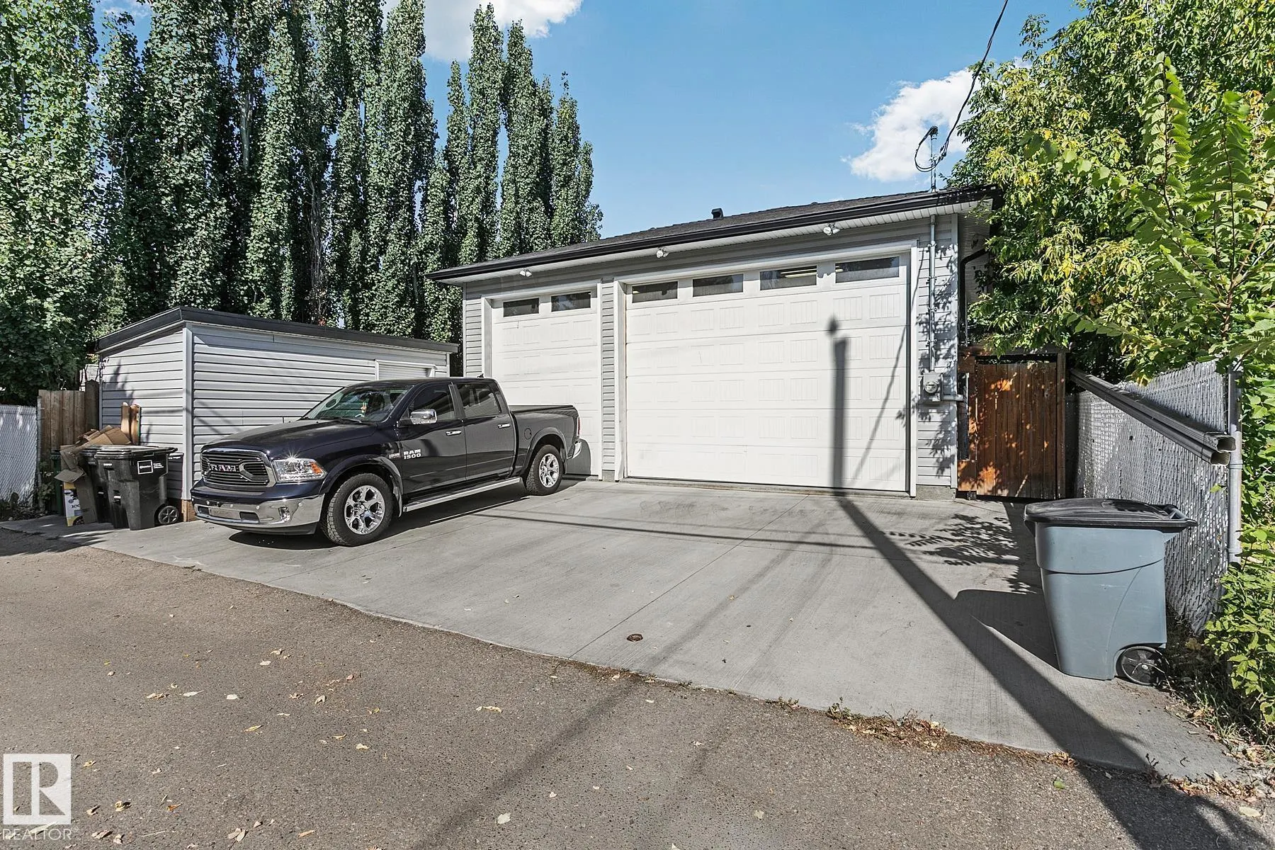 9767 65 Avenue