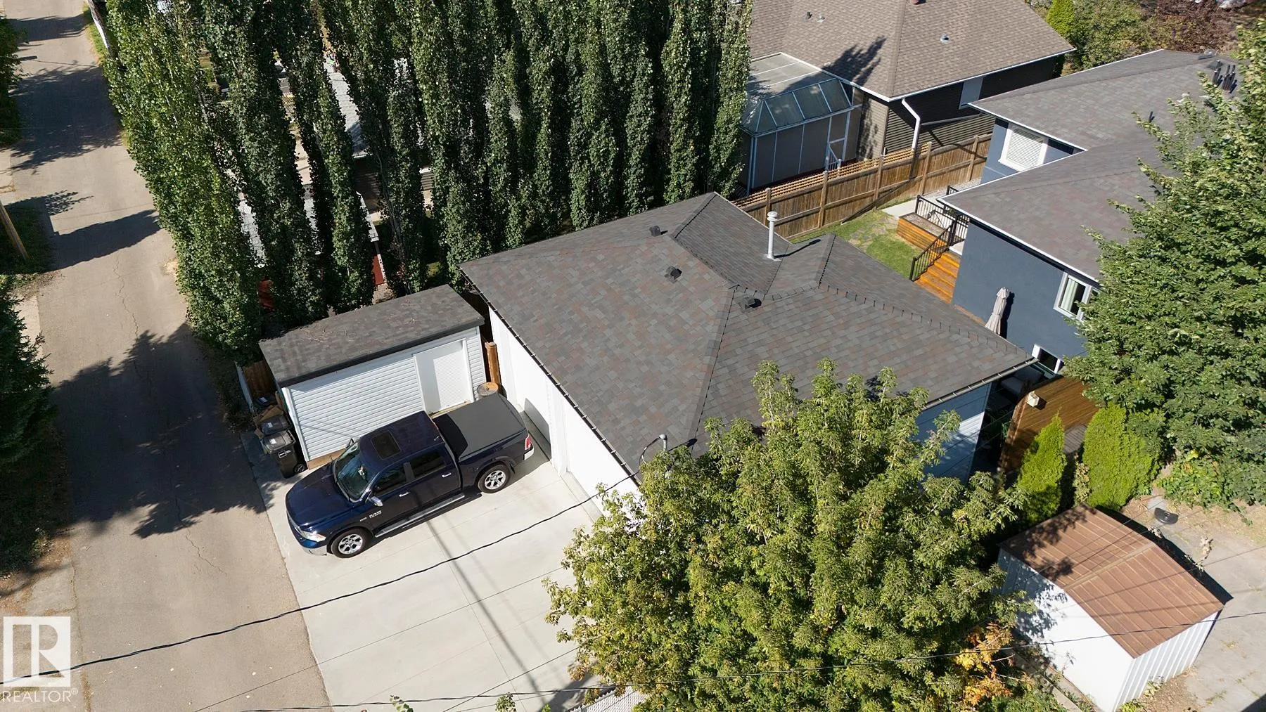 9767 65 Avenue