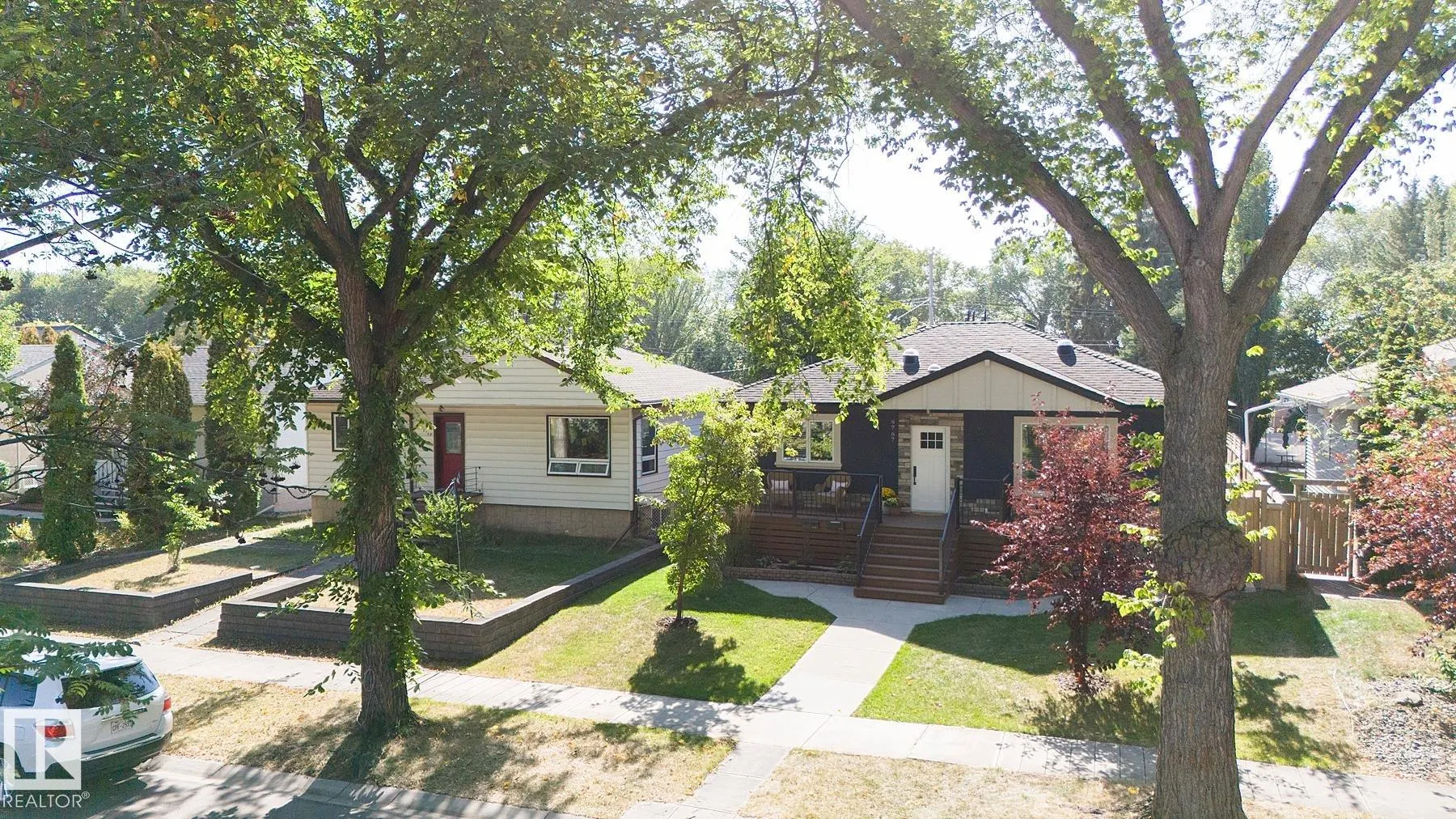 9767 65 Avenue