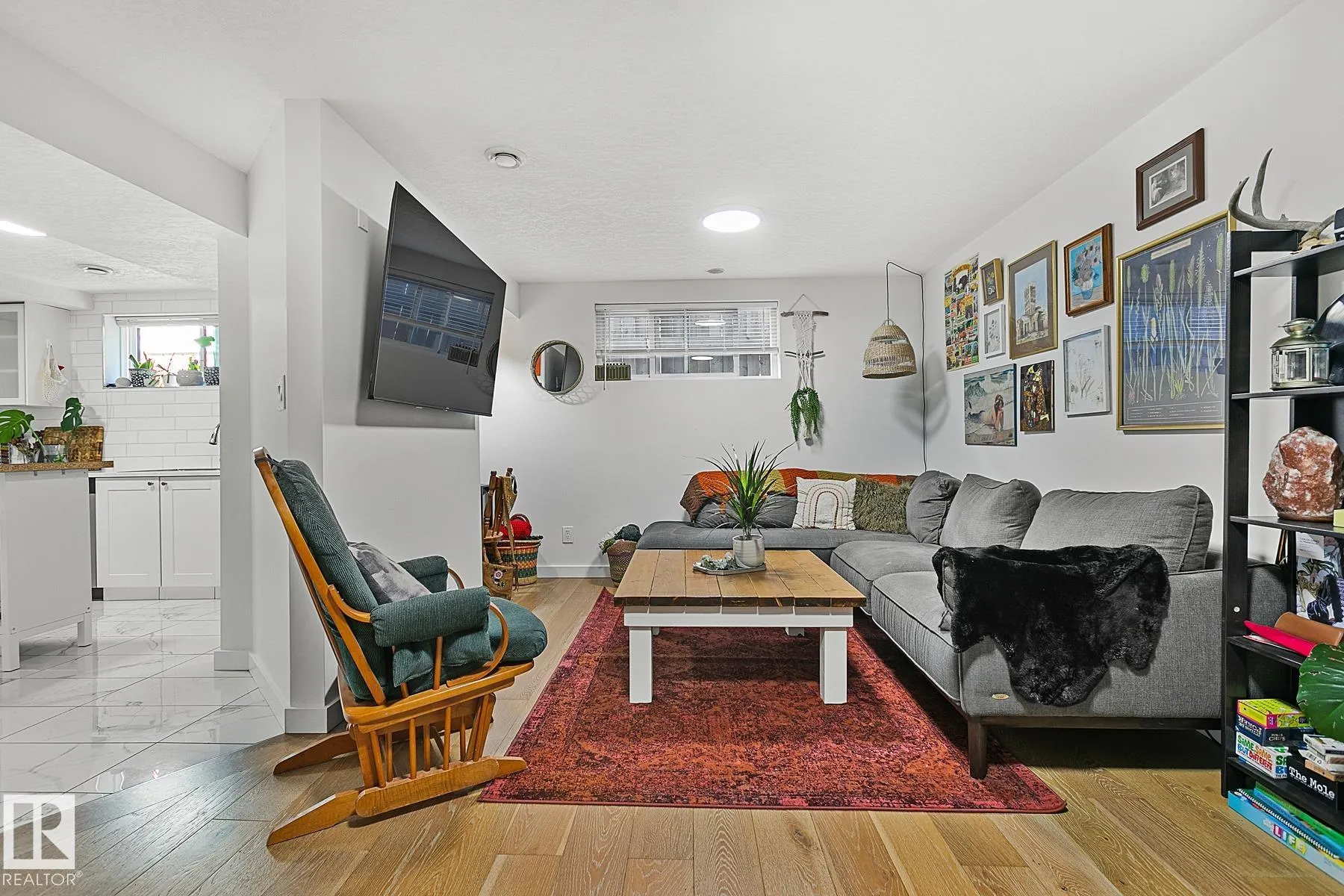 9767 65 Avenue