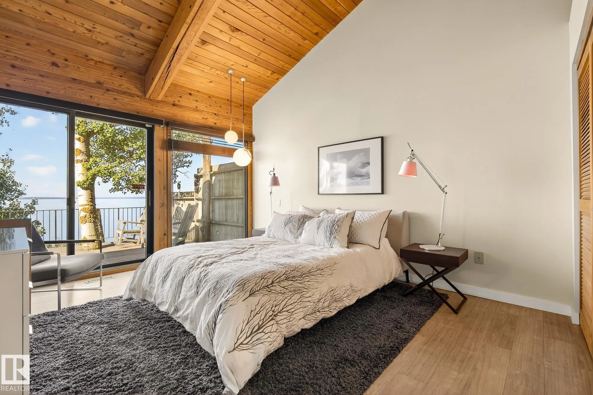 139 SILVER Beach
