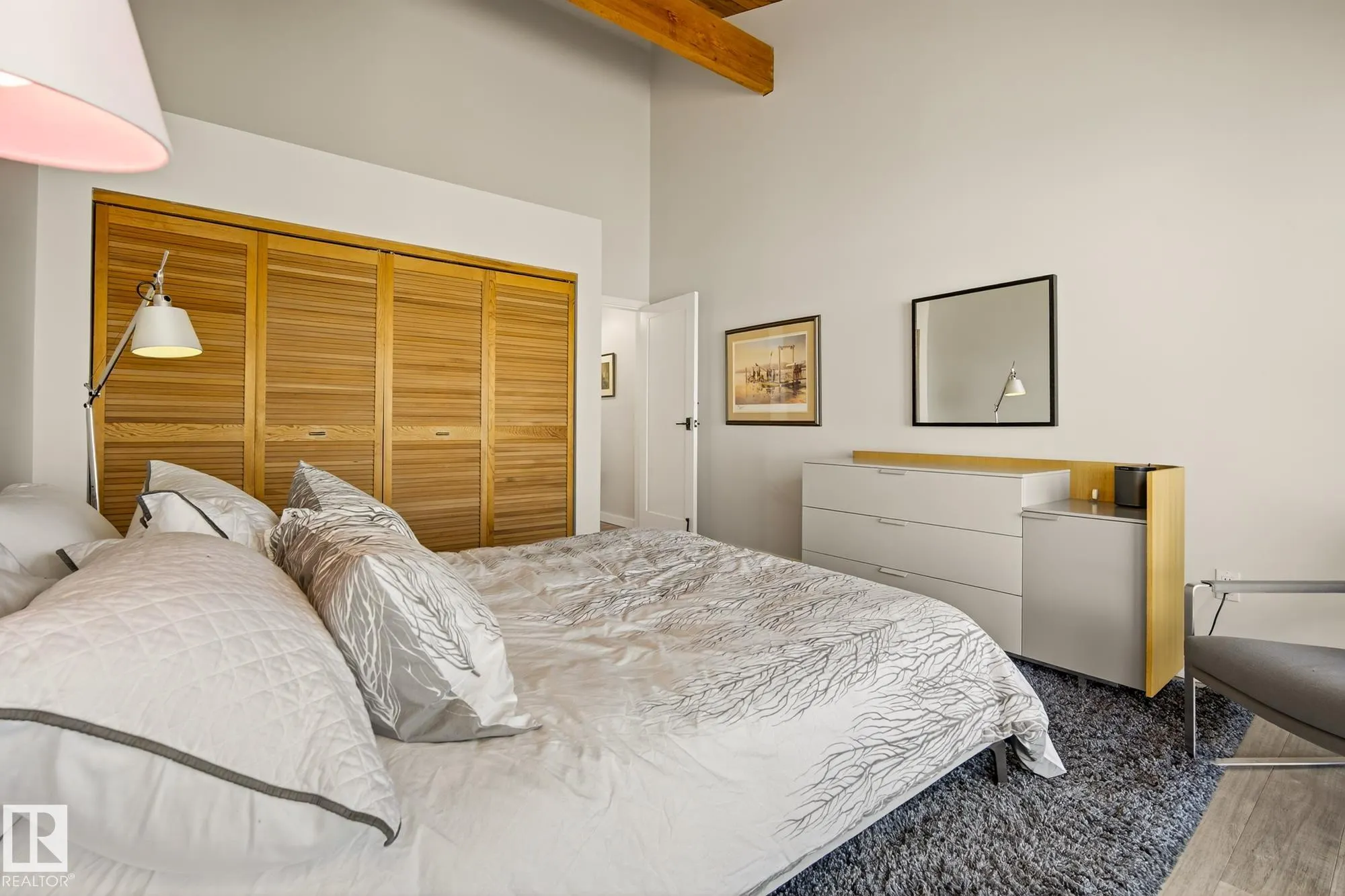 139 SILVER Beach