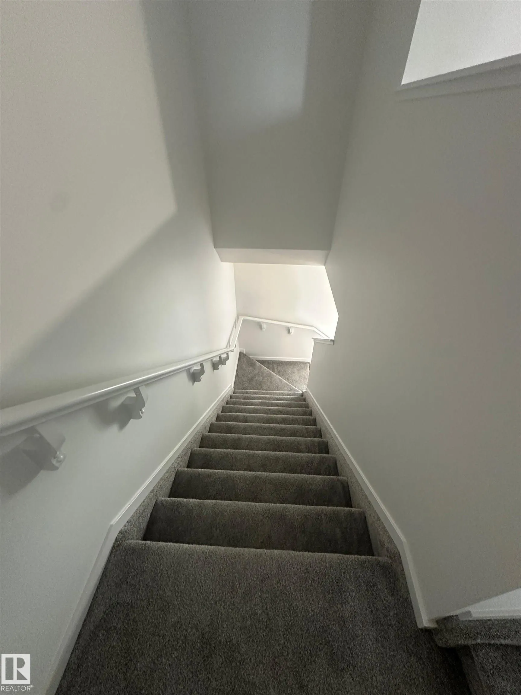 264 ORCHARDS Boulevard