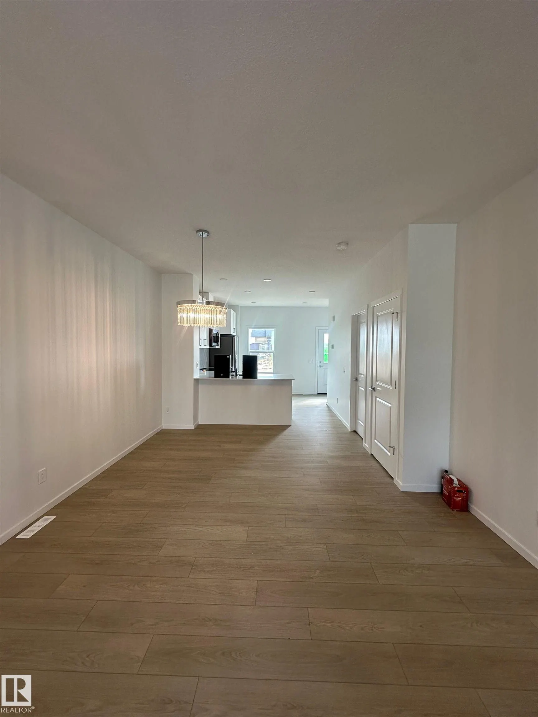 264 ORCHARDS Boulevard