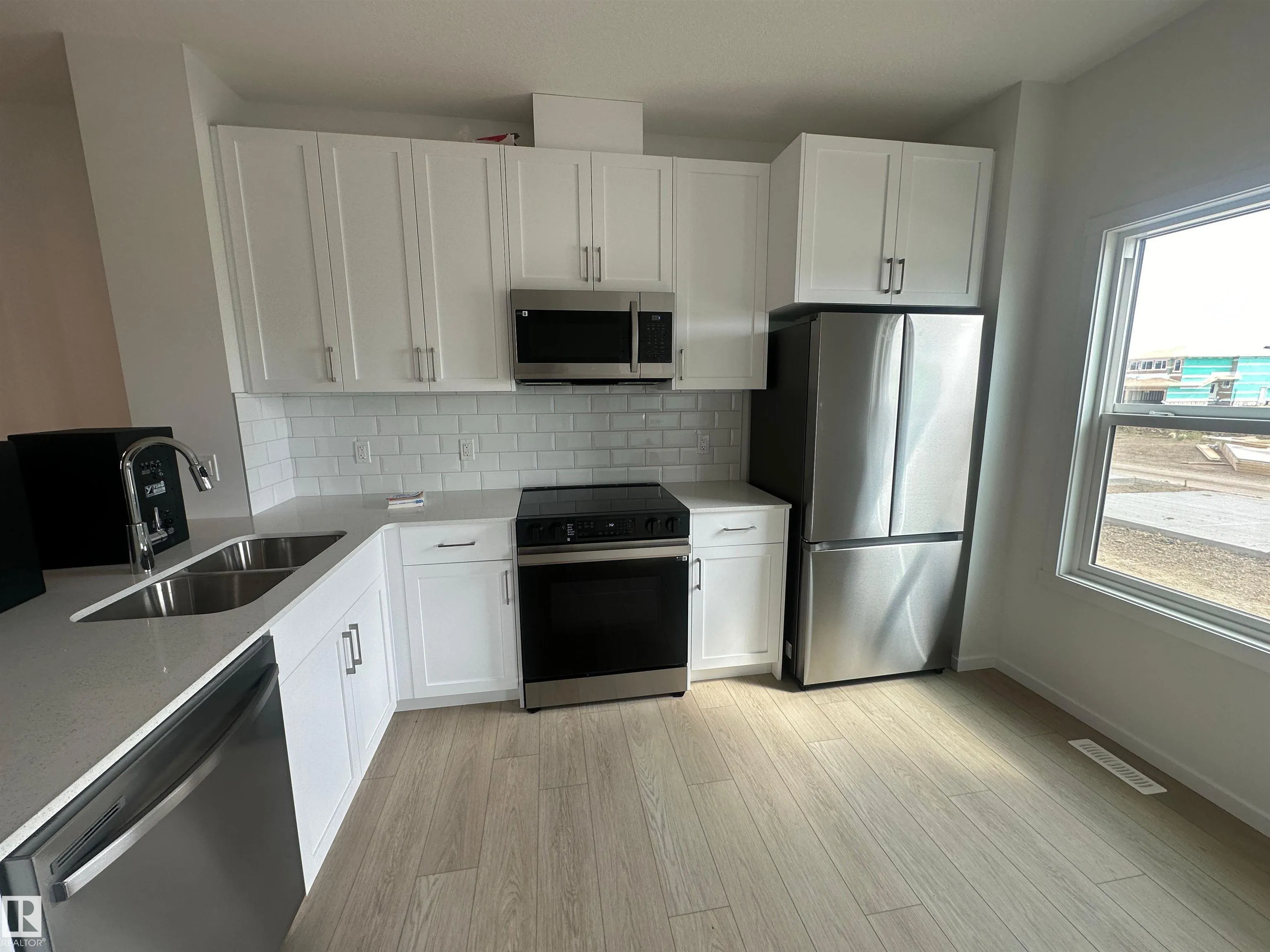 264 ORCHARDS Boulevard